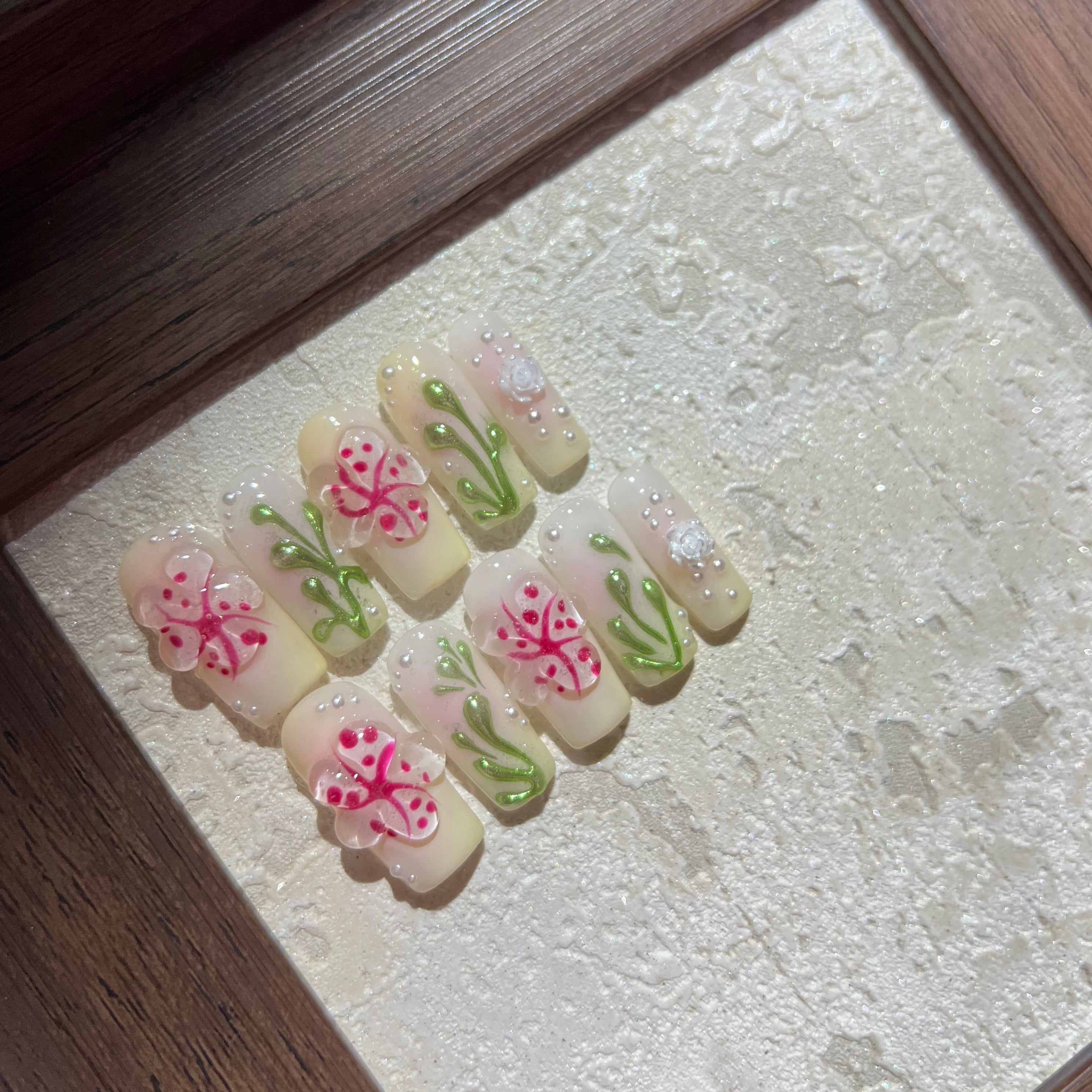 SPRING-3D FLOWER SQUARE TEN PIECES OF HANDCRAFTED PRESS ON NAIL