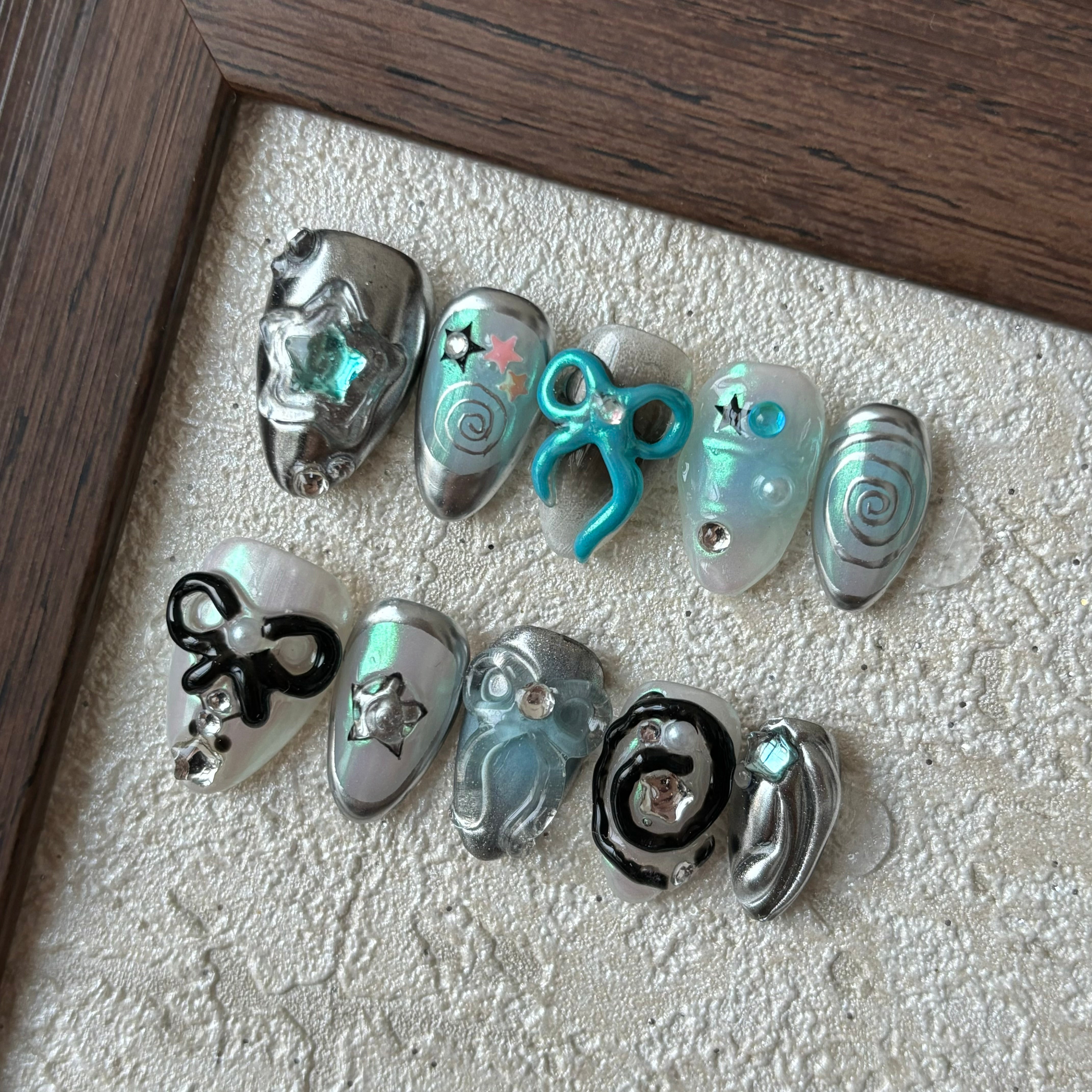 MIRACULOUS-TEN PIECES OF 3D HANDCRAFTED PRESS ON NAIL