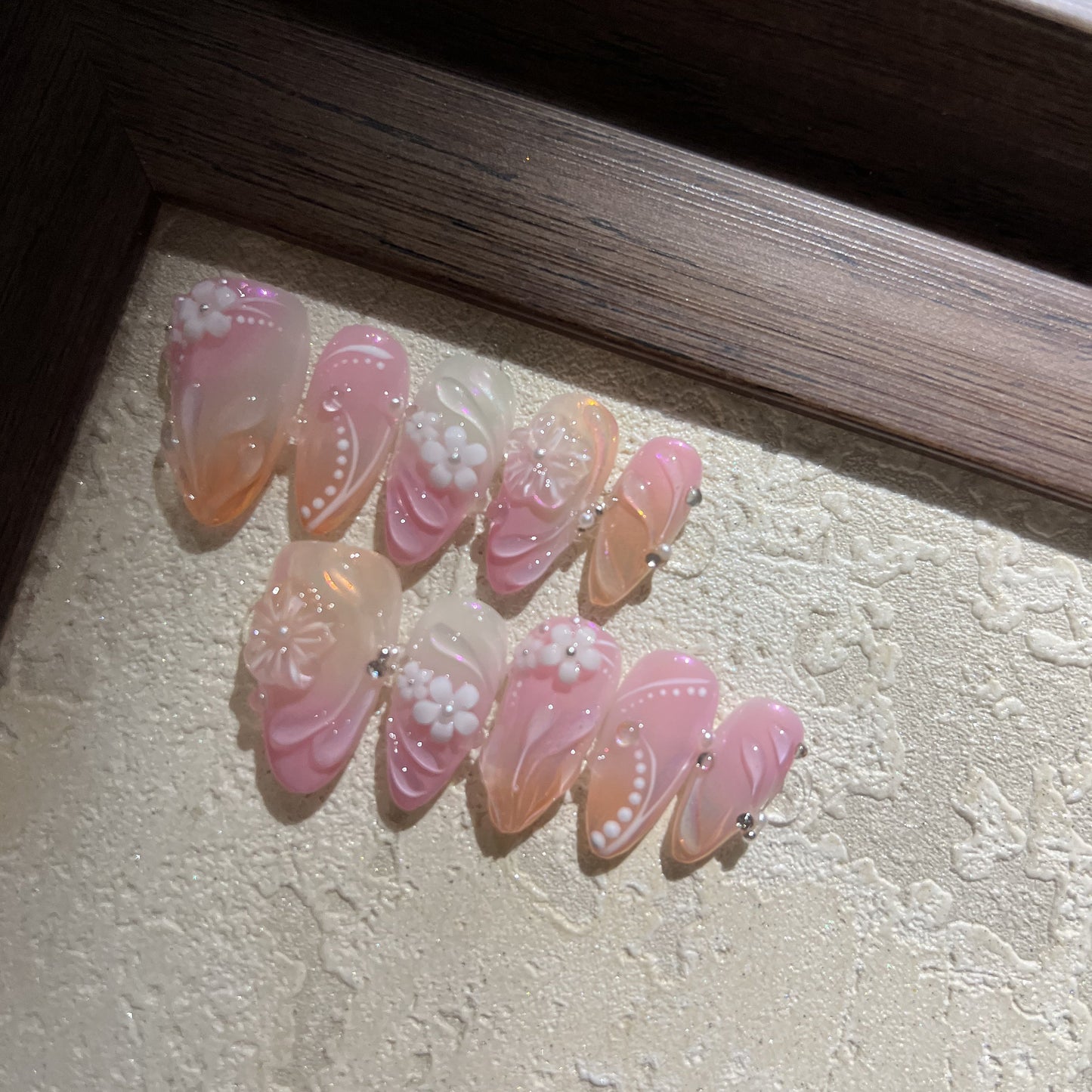 PINK CHAMPAGNE-3D FLOWER TEN PIECES OF HANDCRAFTED PRESS ON NAIL