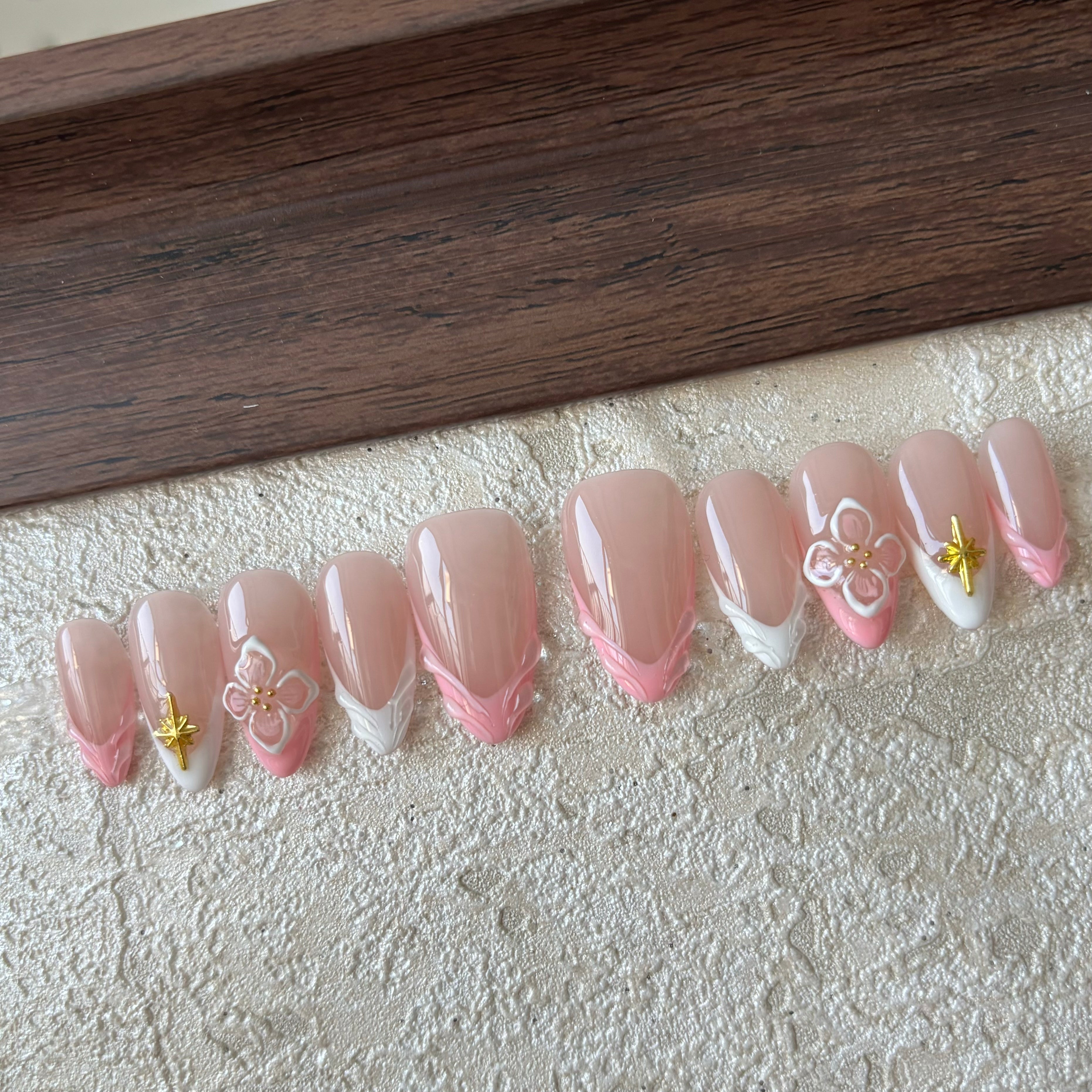 MAGICAL GIRL-3D FLOWER TEN PIECES OF HANDCRAFTED PRESS ON NAIL