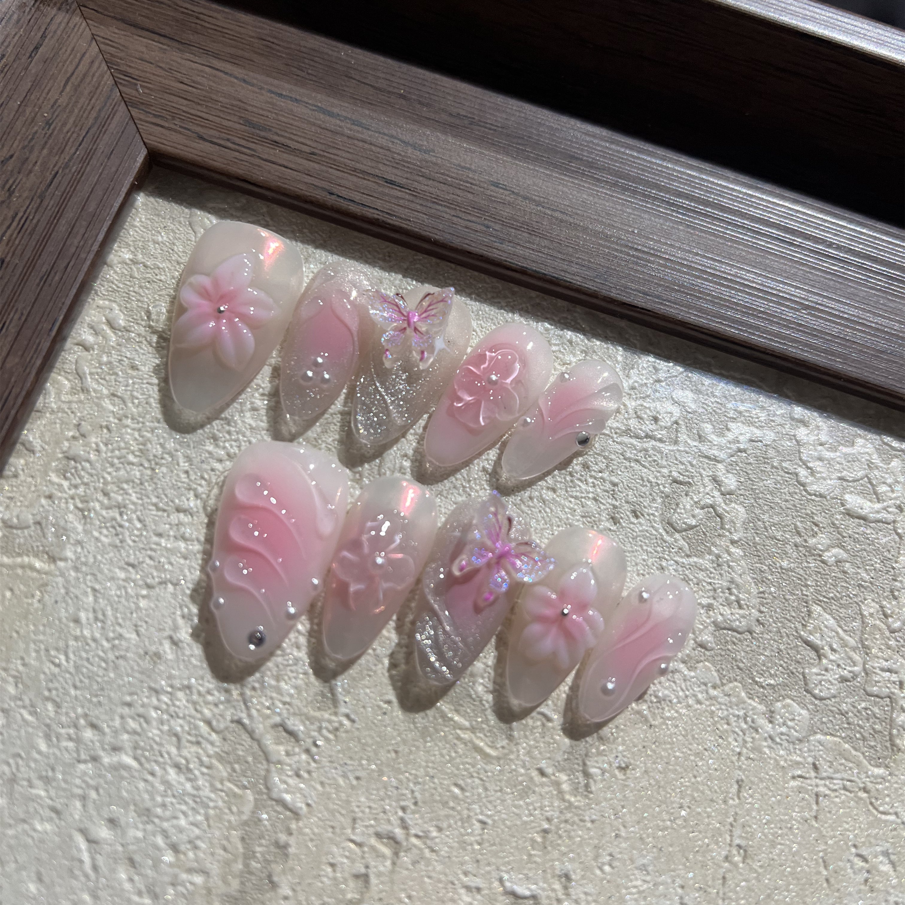 LA TRAVIATA-3D FLOWER TEN PIECES OF HANDCRAFTED PRESS ON NAIL