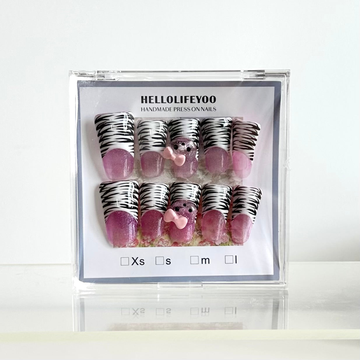 WILD KITTY - TEN PIECES OF HANDCRAFTED PRESS ON NAIL