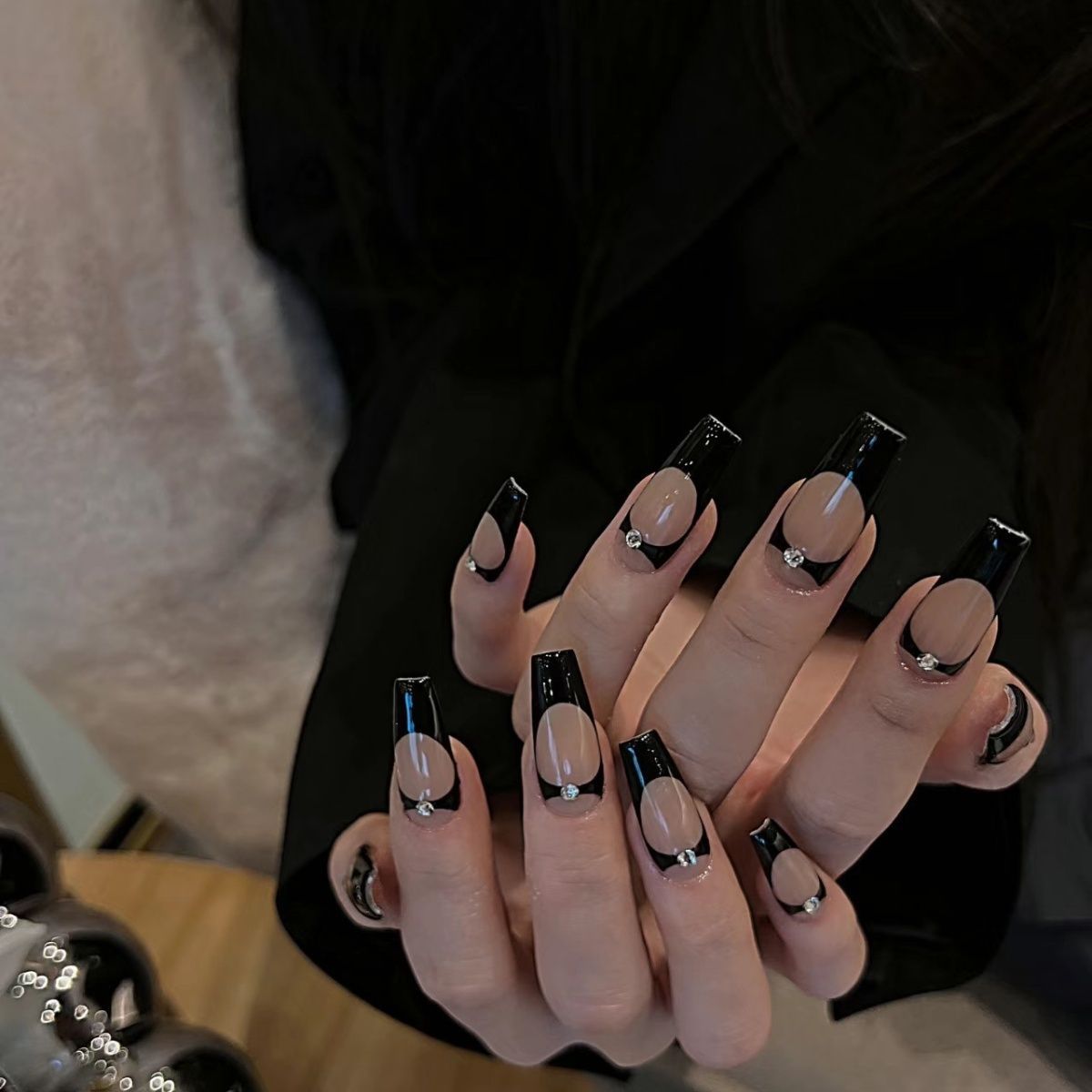 TEN PIECES OF HANDCRAFTED PRESS ON NAIL