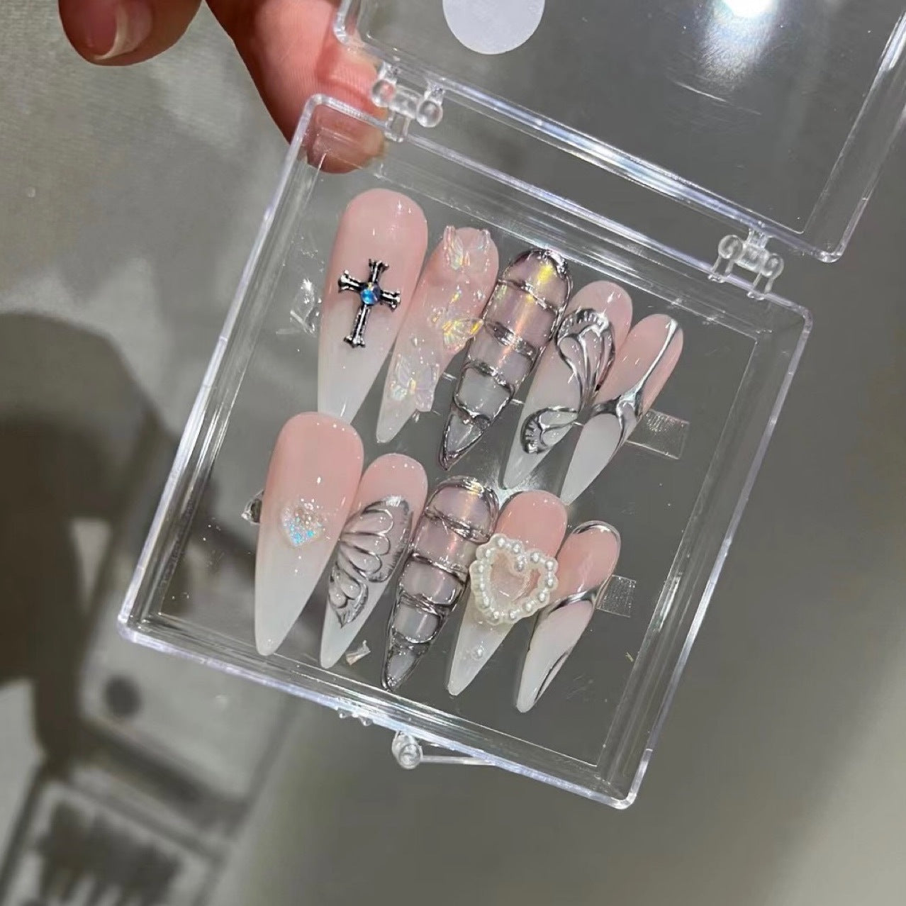 TEN PIECES OF HANDCRAFTED PRESS ON NAIL