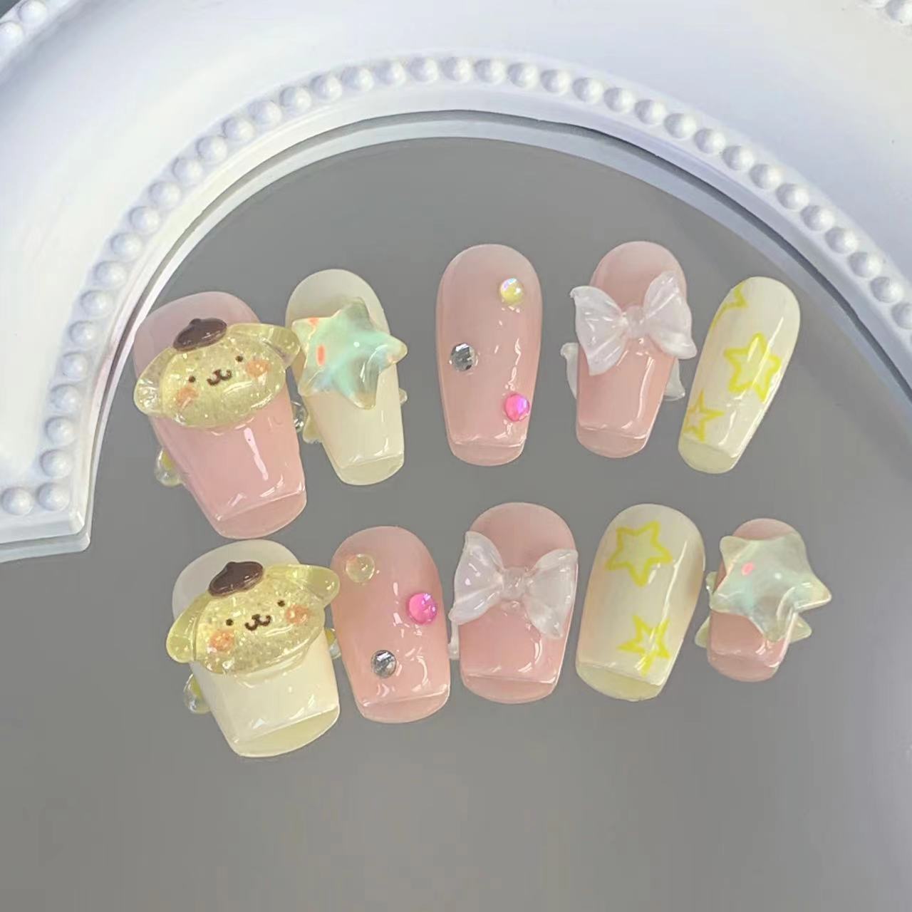 POM POM PURIN -TEN PIECES OF HANDCRAFTED PRESS ON NAIL