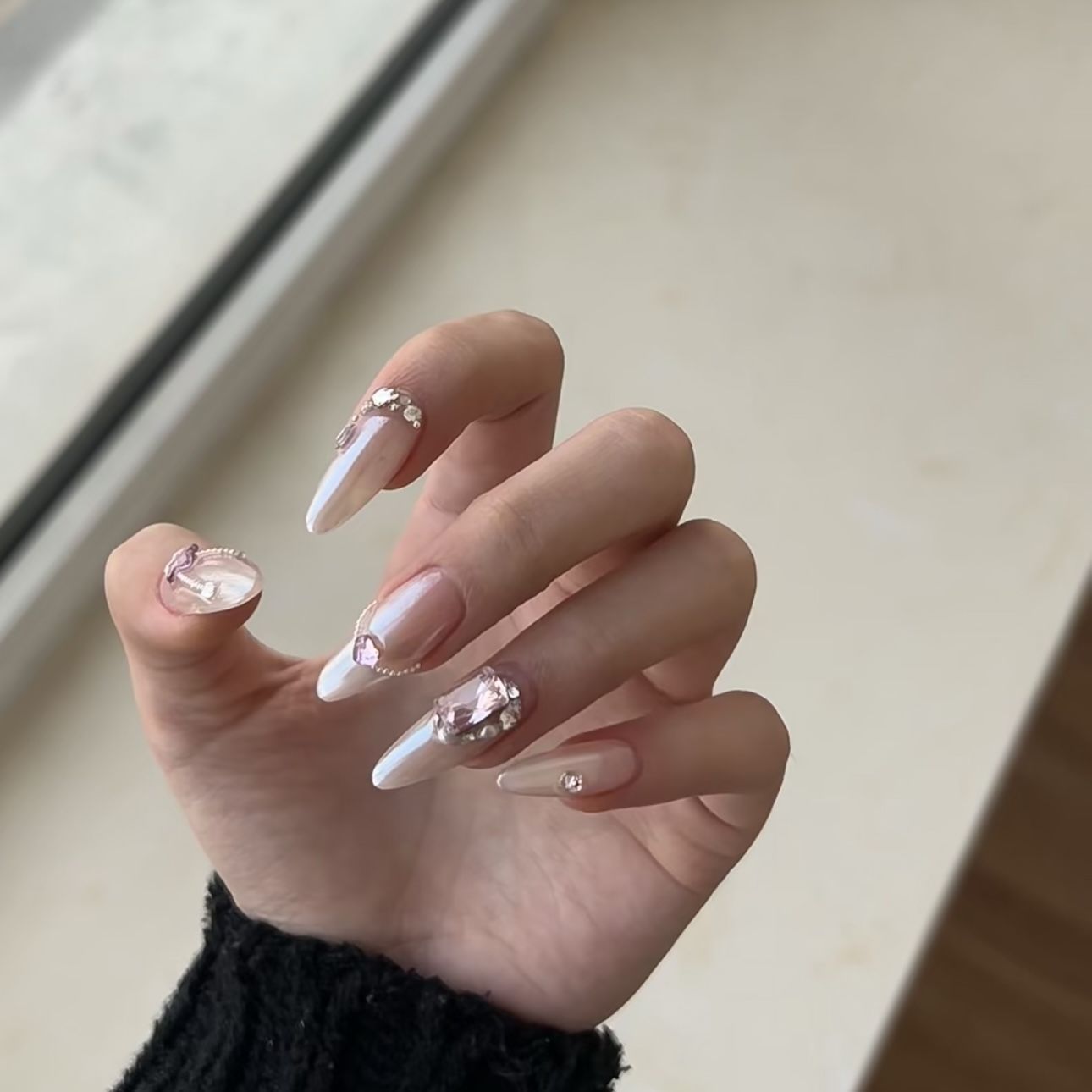 TEN PIECES OF HANDCRAFTED PRESS ON NAIL