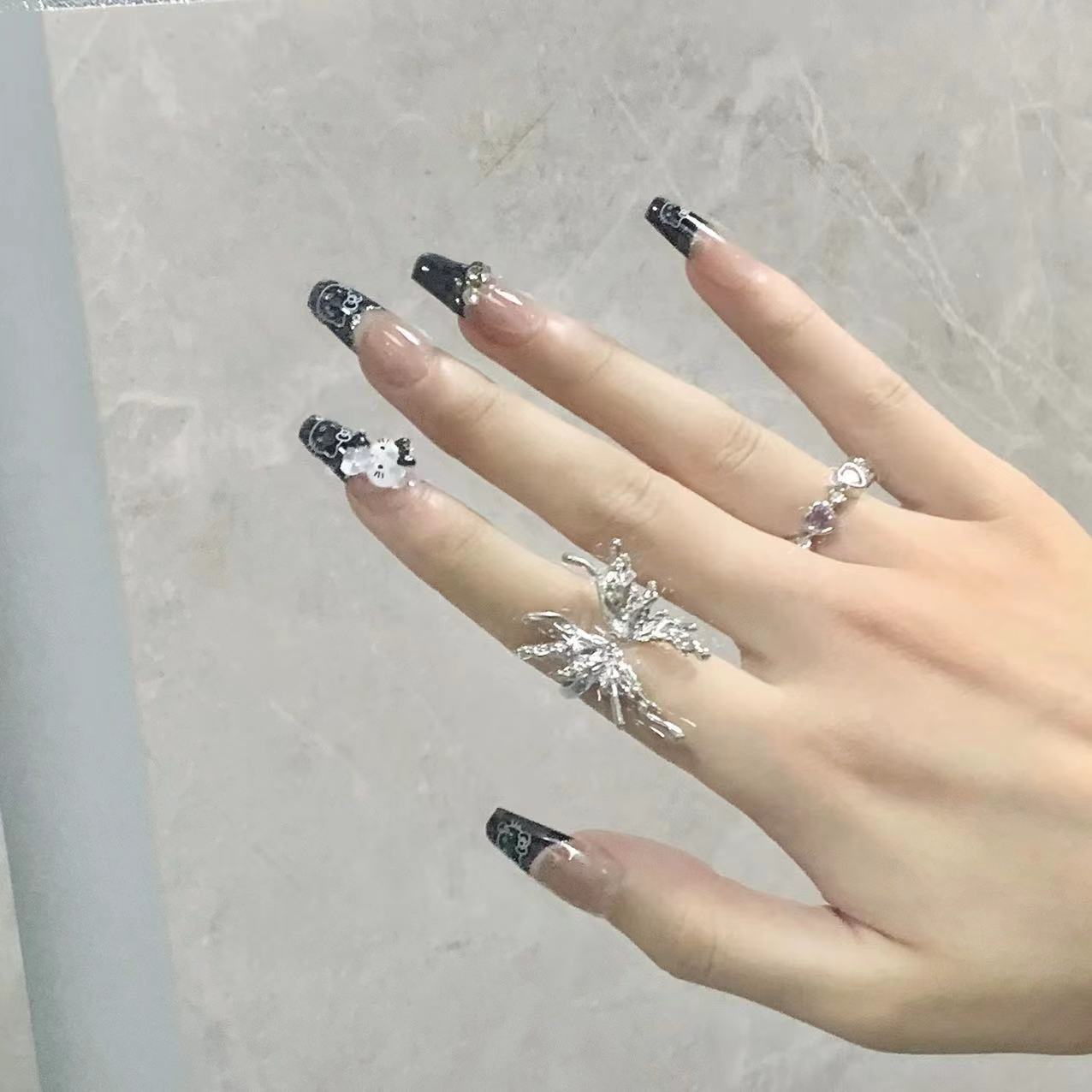 BLACK KITTY-TEN PIECES OF HANDCRAFTED PRESS ON NAIL