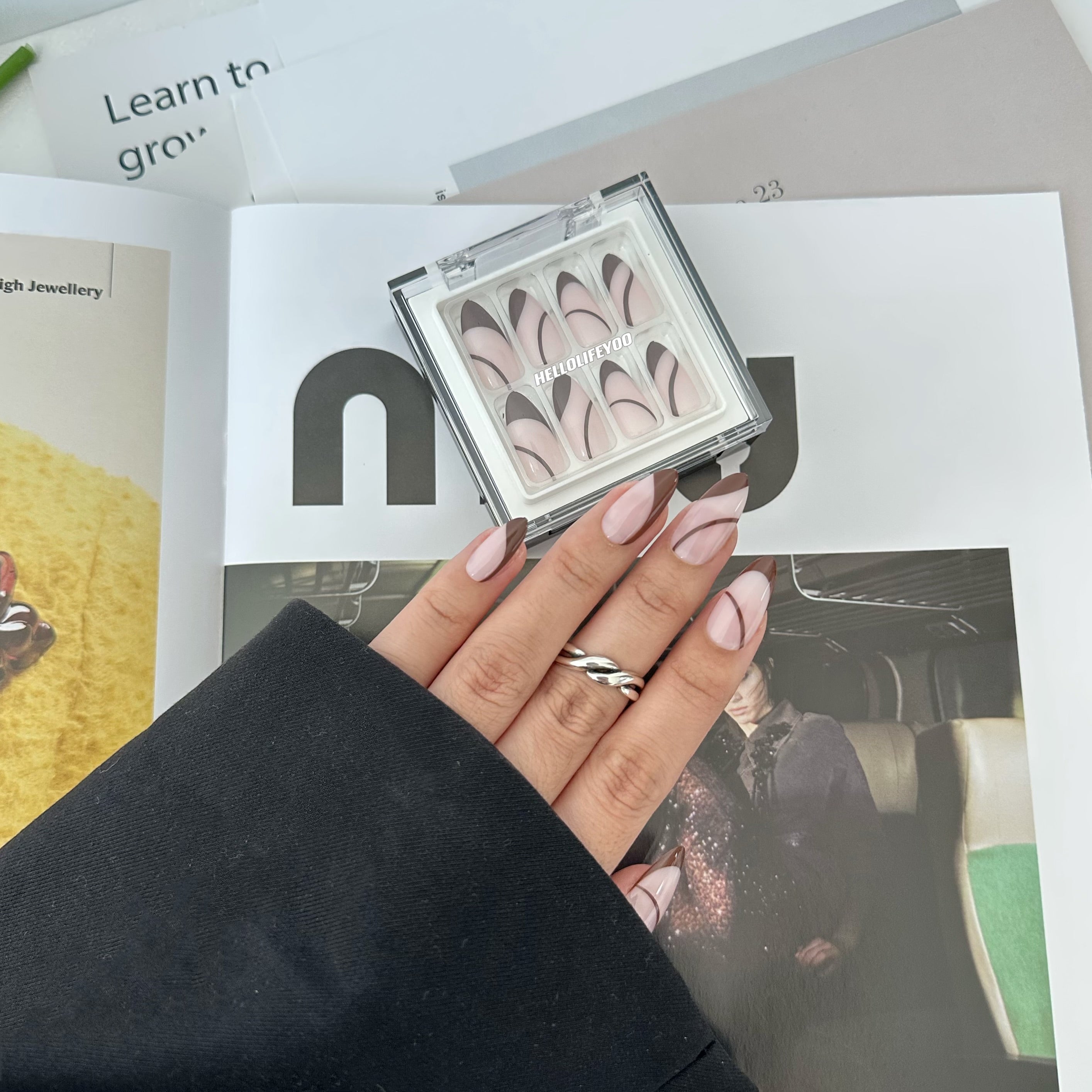 COFFEE DATE - 28 PCS