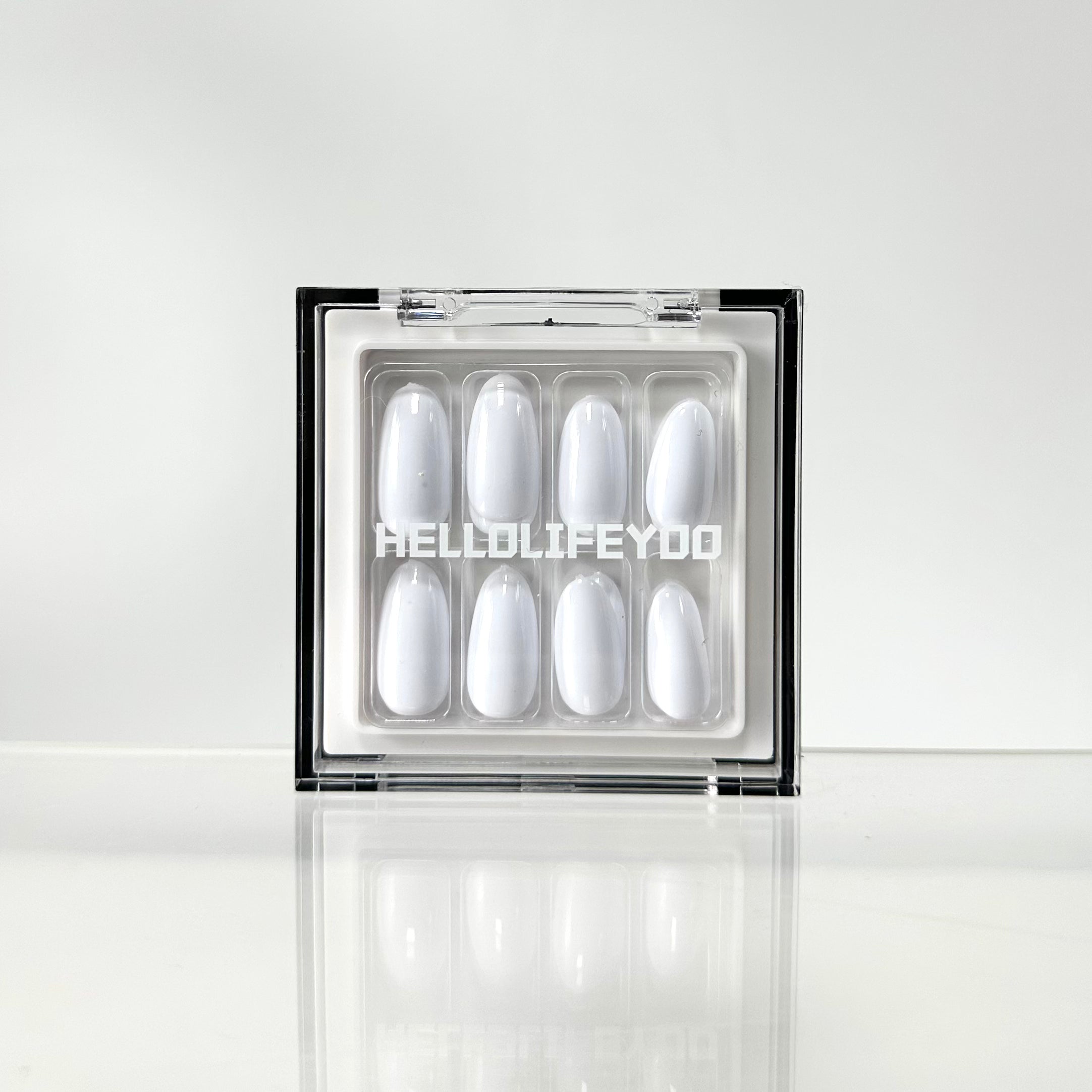 WHITE CRYSTAL - 28 PCS