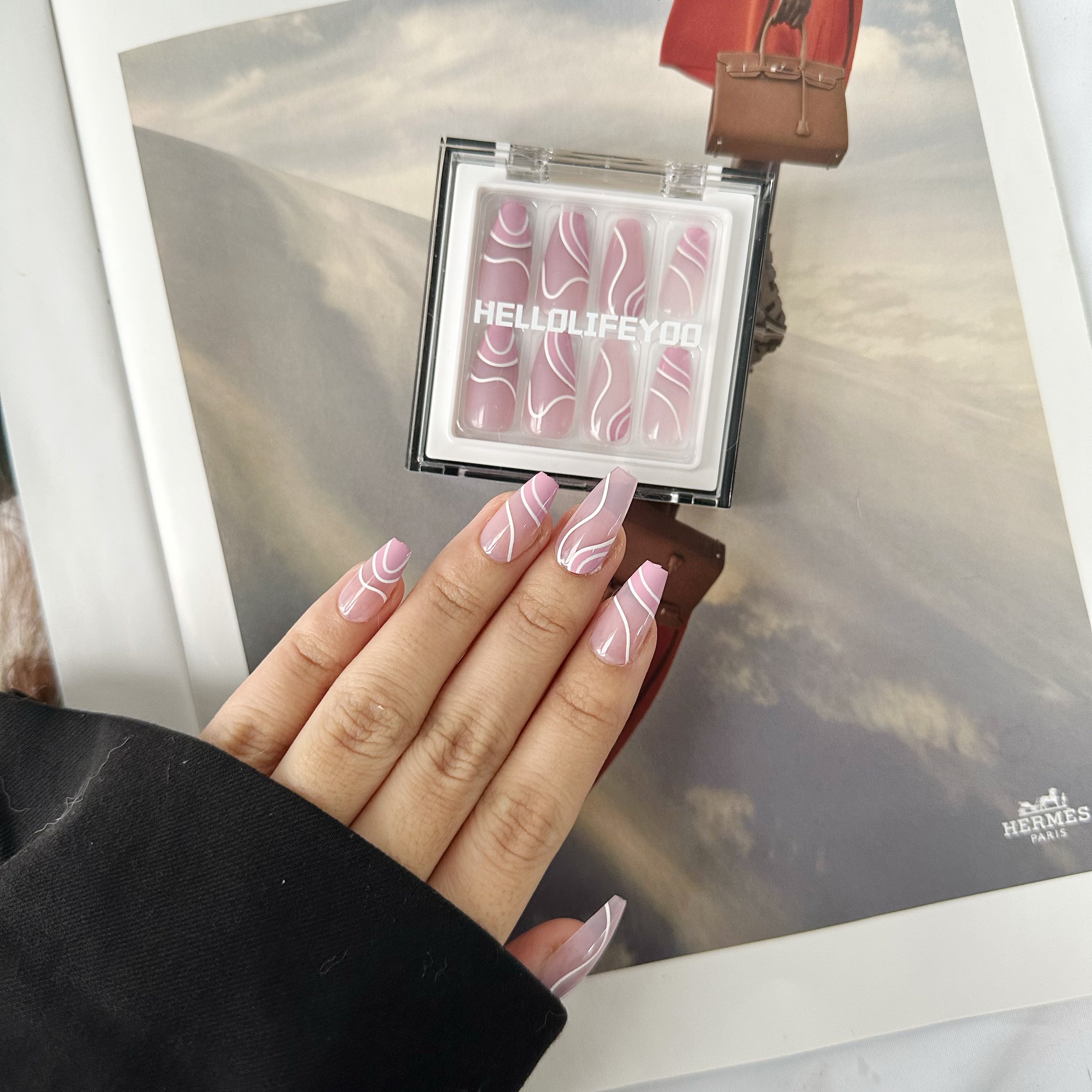 STRAWBERRY MILKSHAKE - 28 PCS