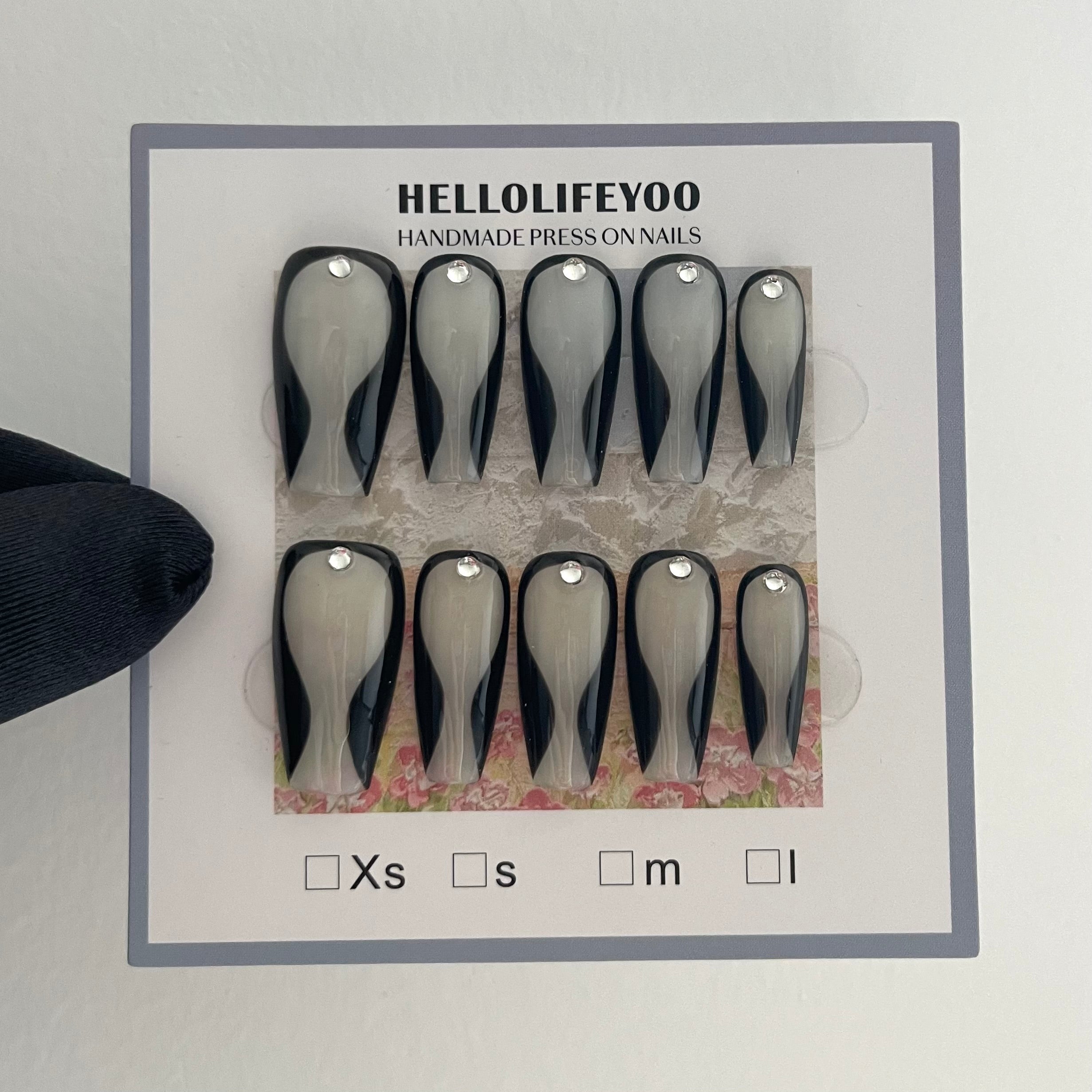 【MADDY】COOL GIRL-TEN PIECES OF HANDCRAFTED PRESS ON NAIL