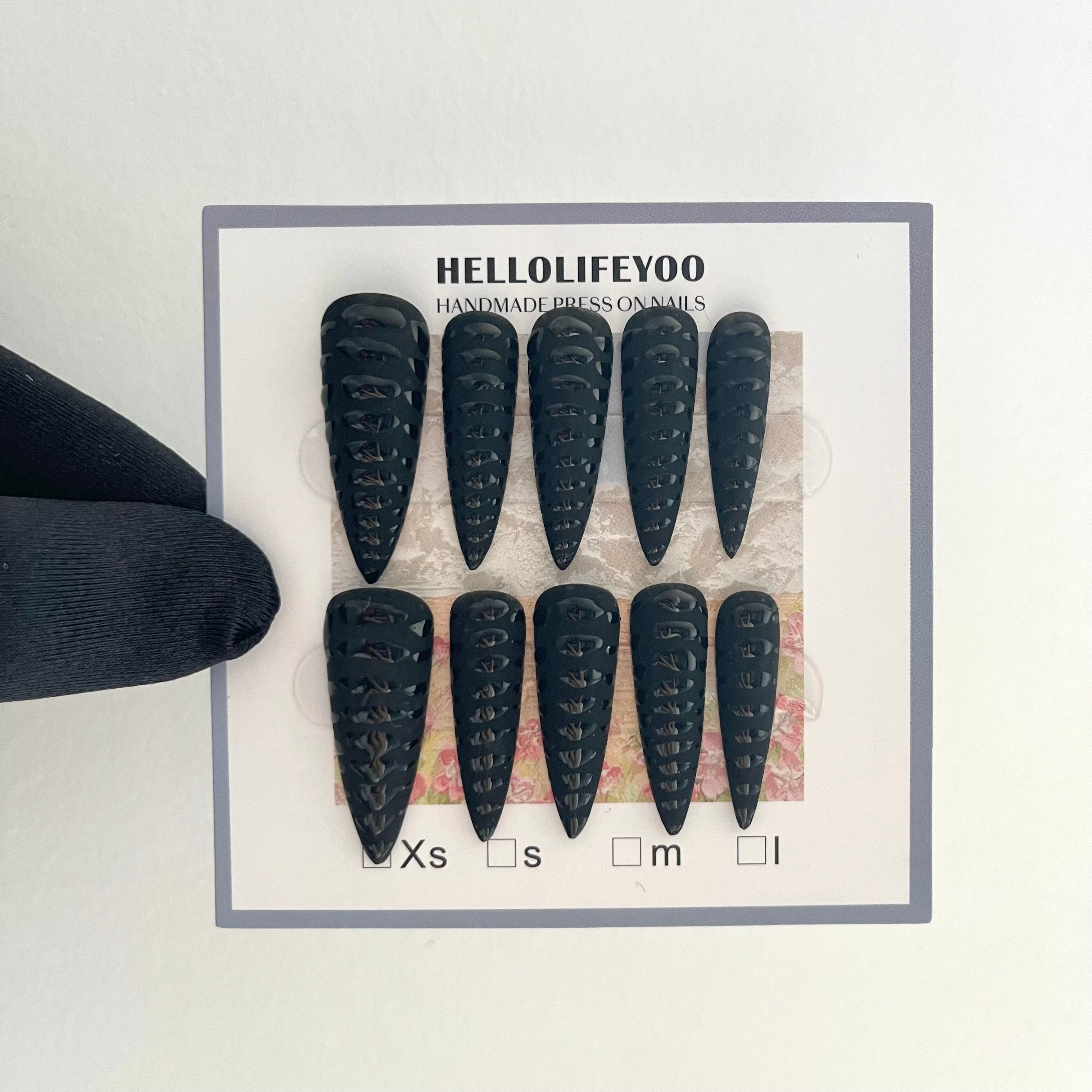 【MADDY】CROCODILE PATTERN-TEN PIECES OF HANDCRAFTED PRESS ON NAIL