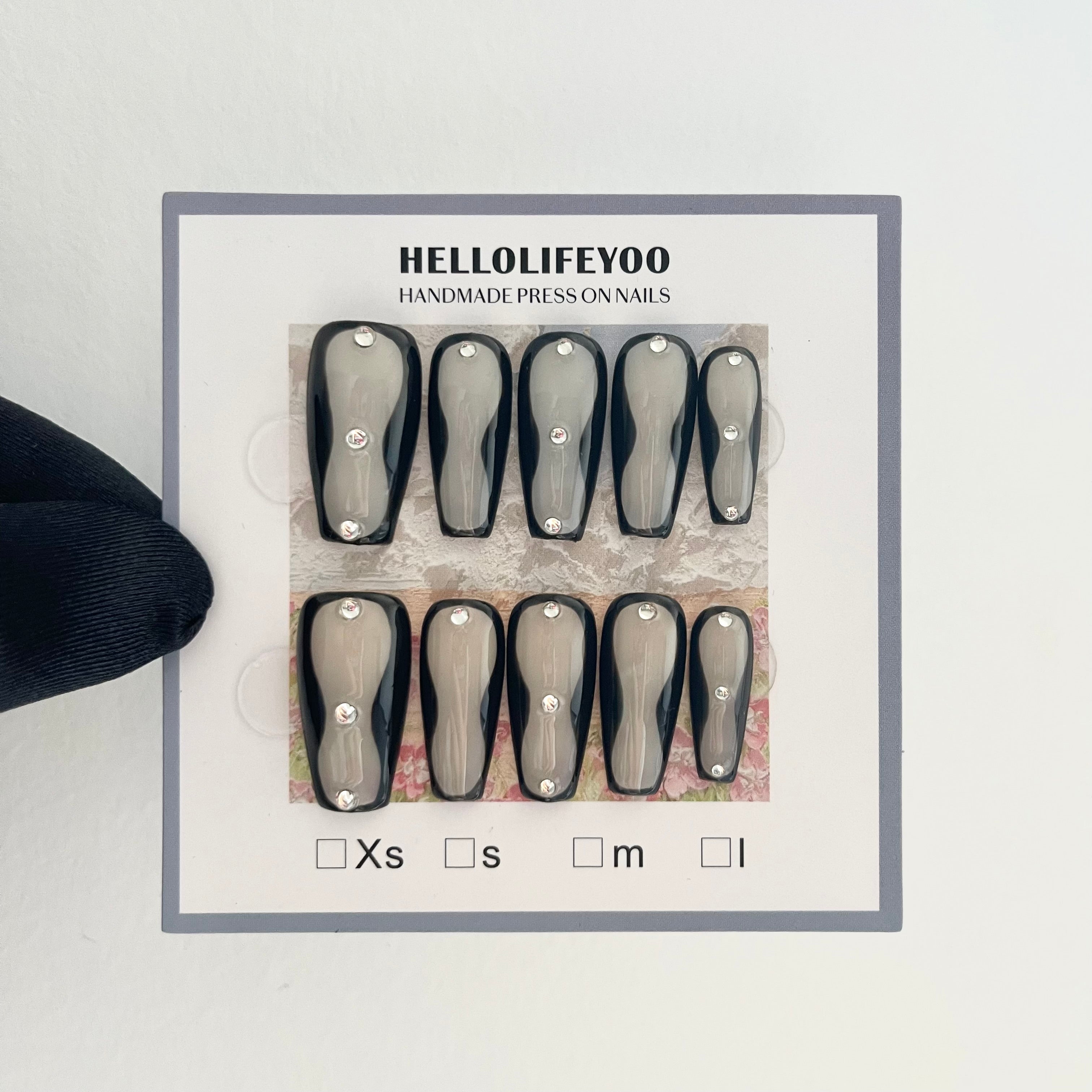 【MADDY】COOL GIRL-TEN PIECES OF HANDCRAFTED PRESS ON NAIL