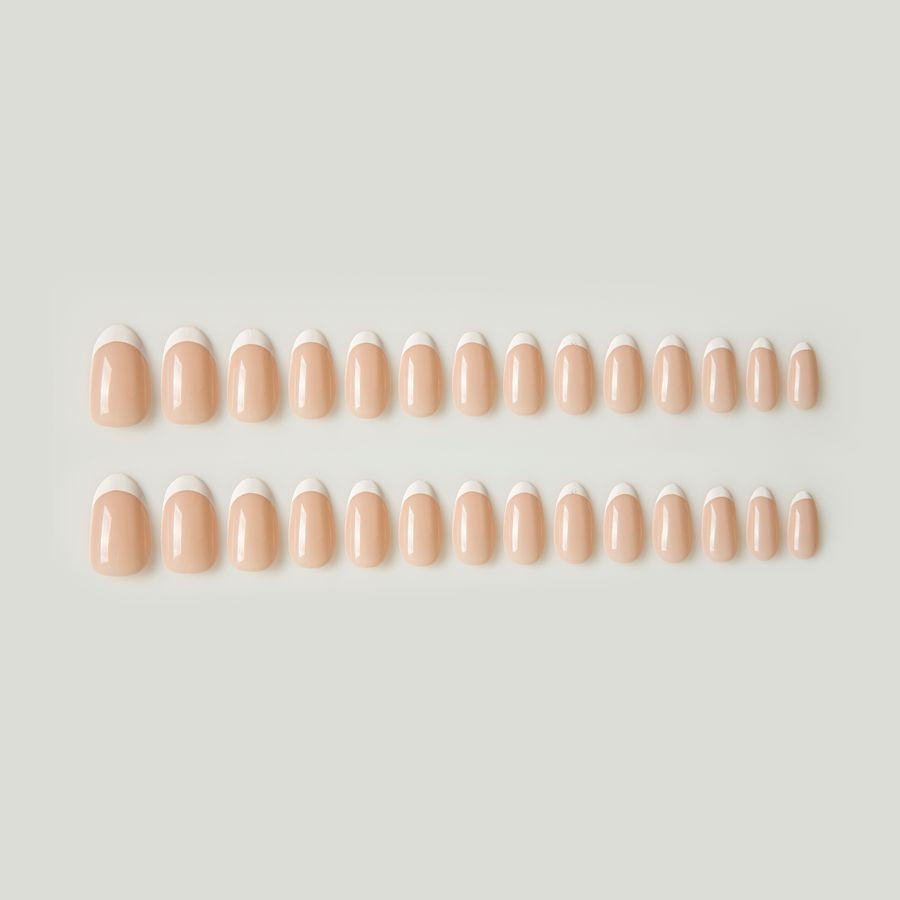 THAT GIRL - 28 PCS