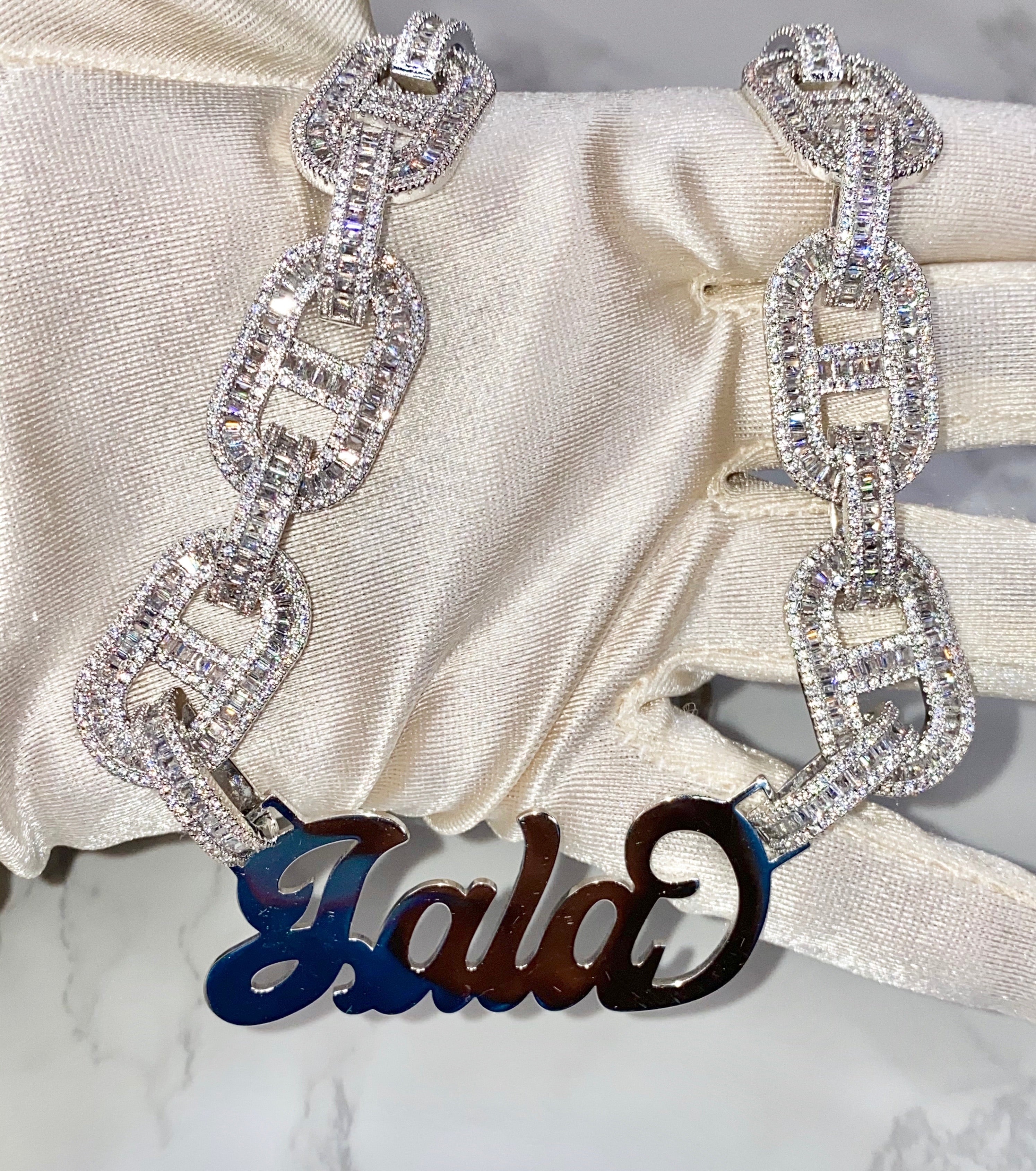 G-Link Baguette Name Necklace