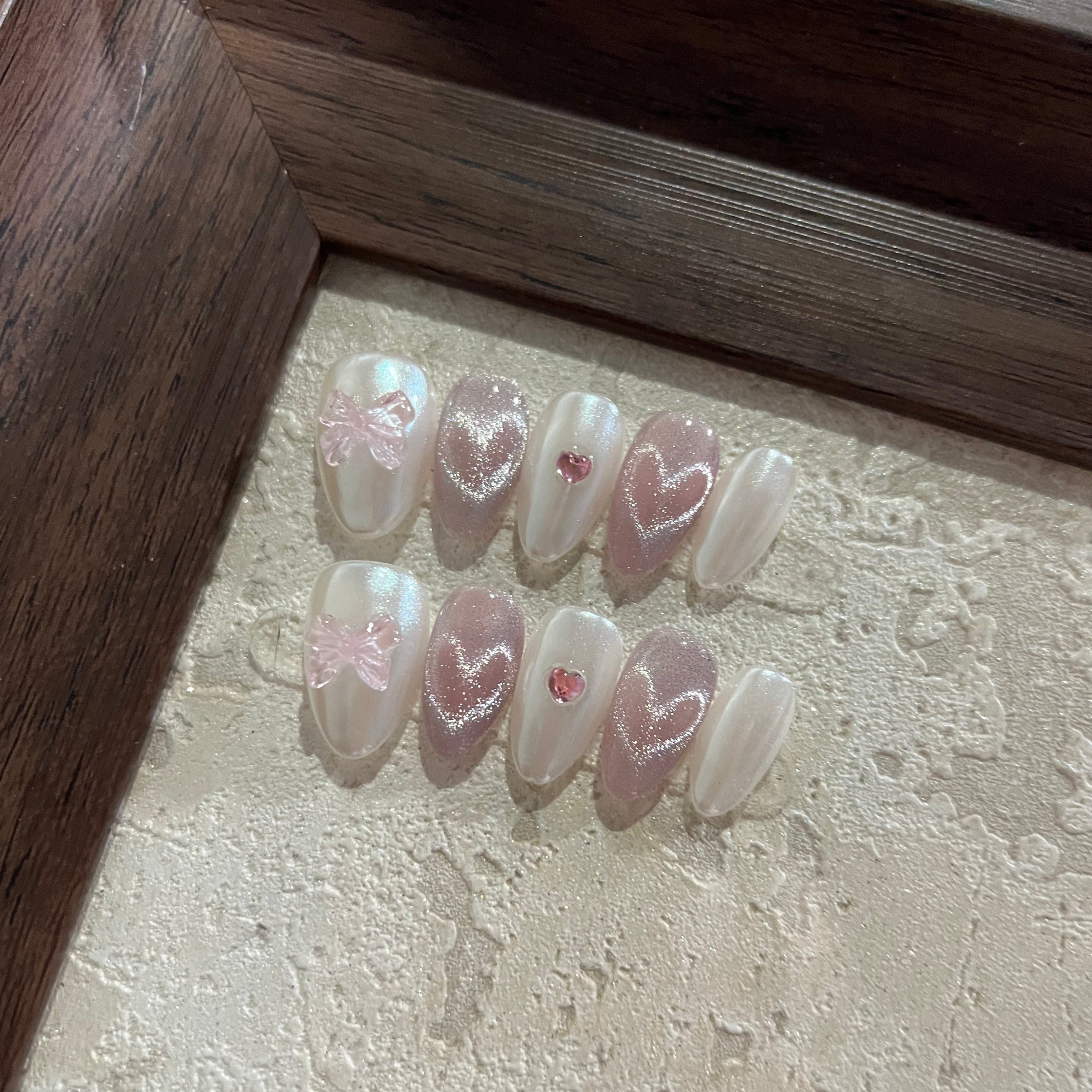 HEARTBEAT-TEN PIECES OF HANDCRAFTED PRESS ON NAIL