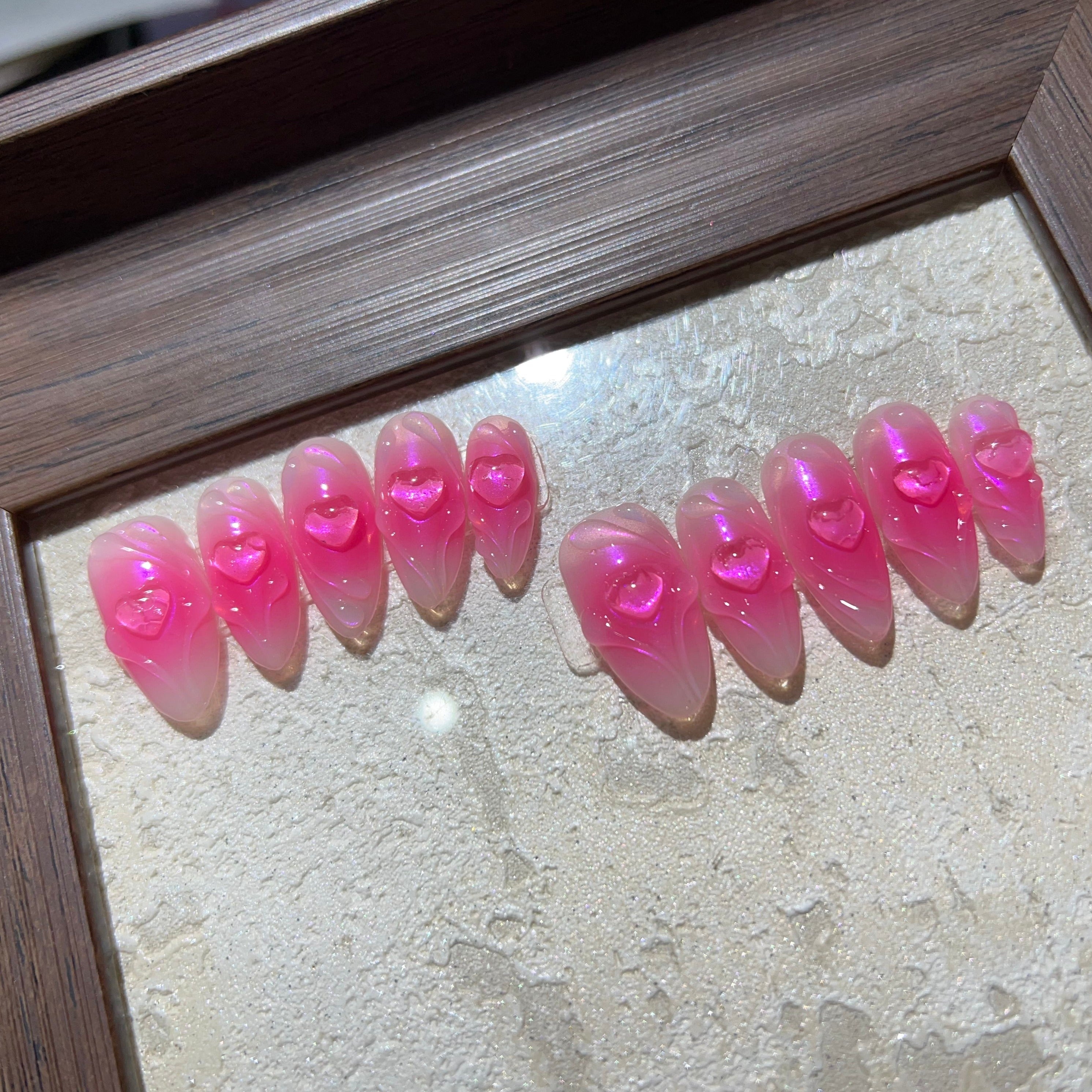 LOVE LOVE-TEN PIECES OF HANDCRAFTED PRESS ON NAIL