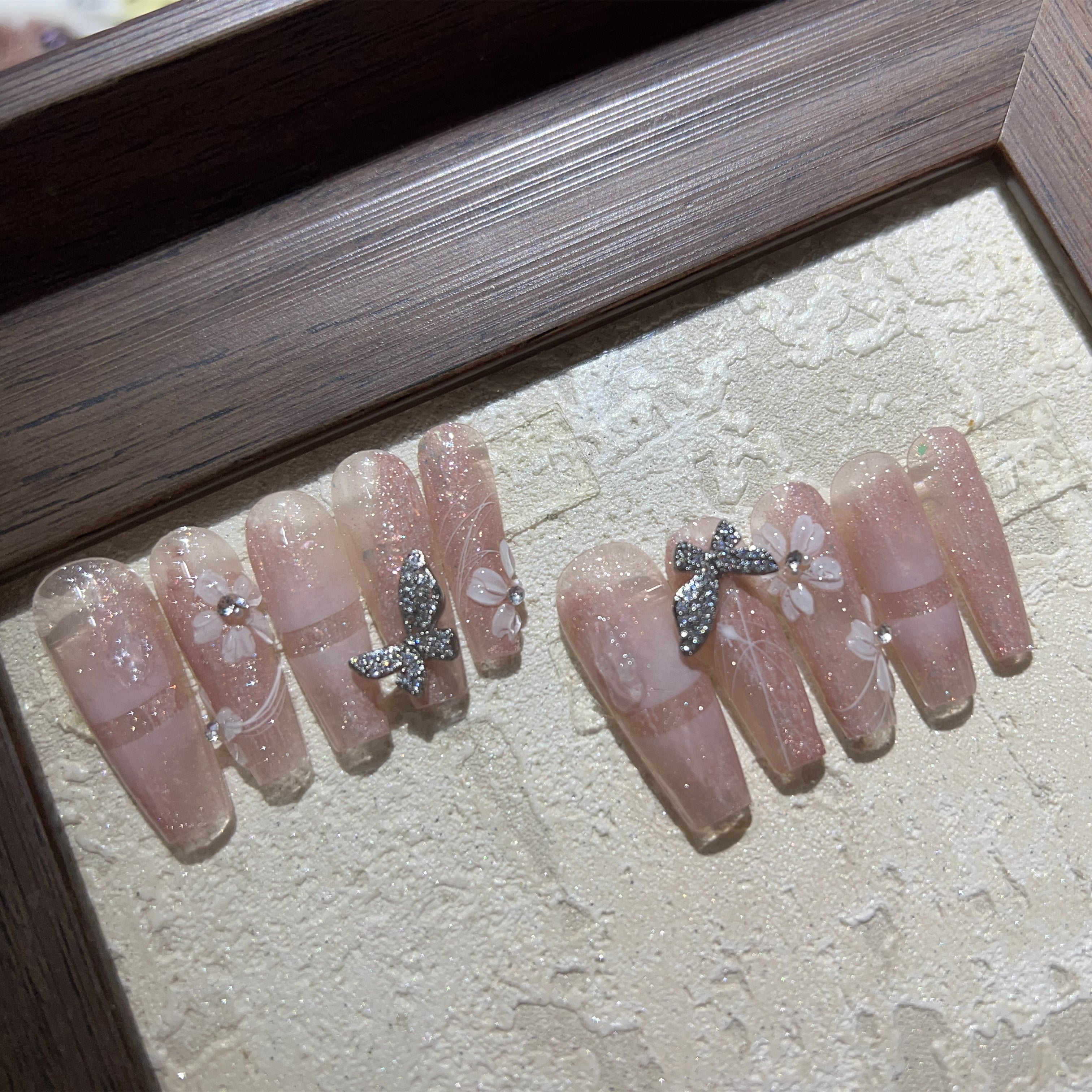 TOXIN-TEN PIECES OF HANDCRAFTED PRESS ON NAIL