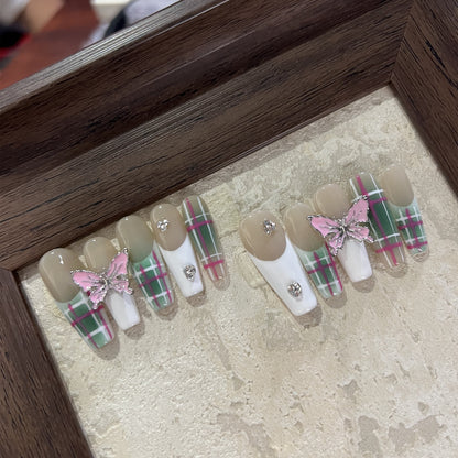 YOUNG LOVE-TEN PIECES OF HANDCRAFTED PRESS ON NAIL