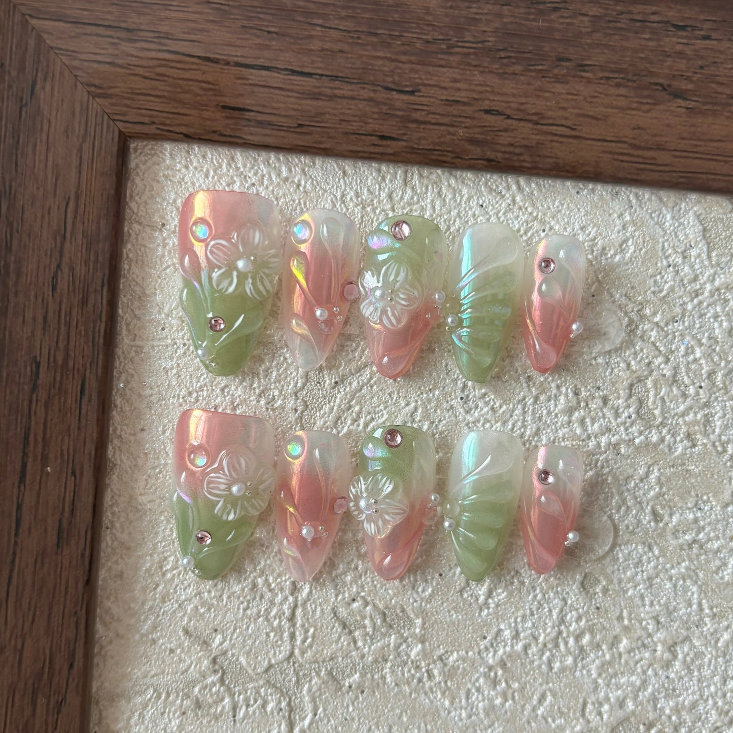 IDYLLIC-TEN PIECES OF 3D FLOWER HANDCRAFTED PRESS ON NAIL