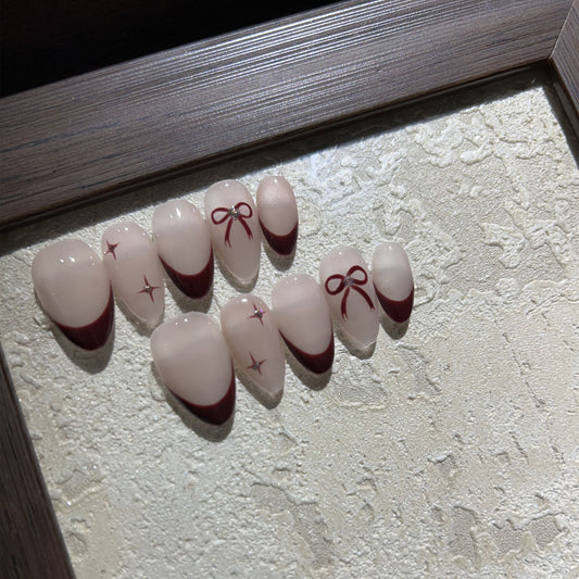 CHRISTMAS-TEN PIECES OF HANDCRAFTED PRESS ON NAIL