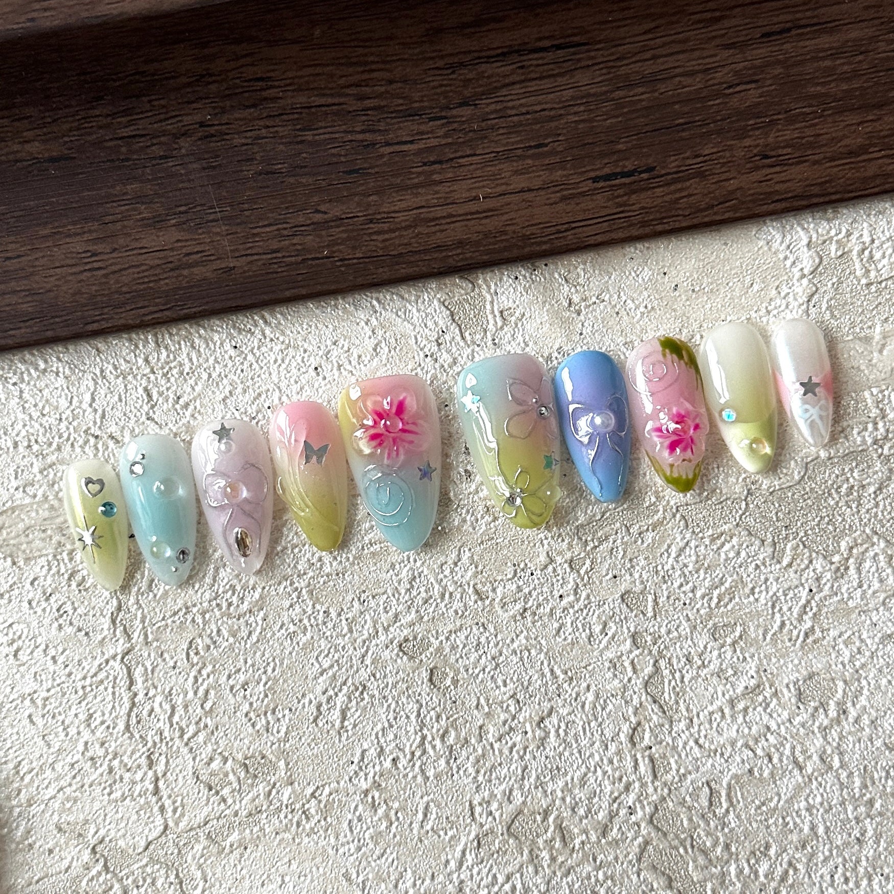 3D FLOWER-TEN PIECES OF HANDCRAFTED PRESS ON NAIL