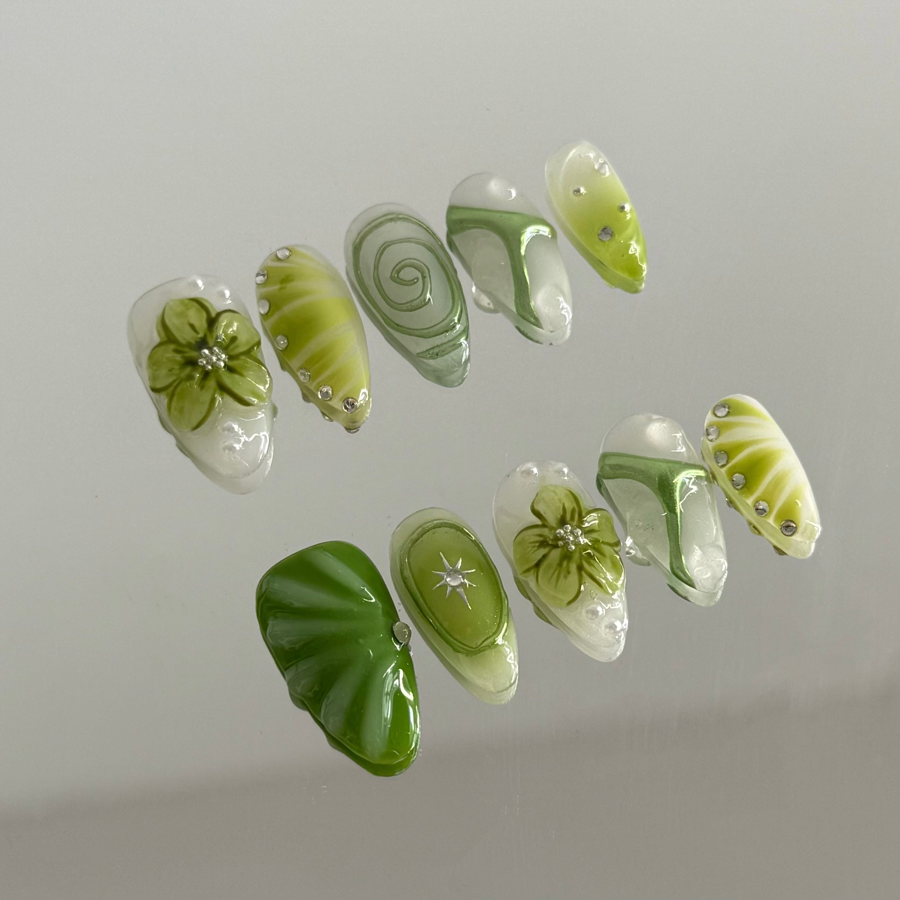 GREEN FLOWER-3D FLOWER TEN PIECES OF HANDCRAFTED PRESS ON NAIL