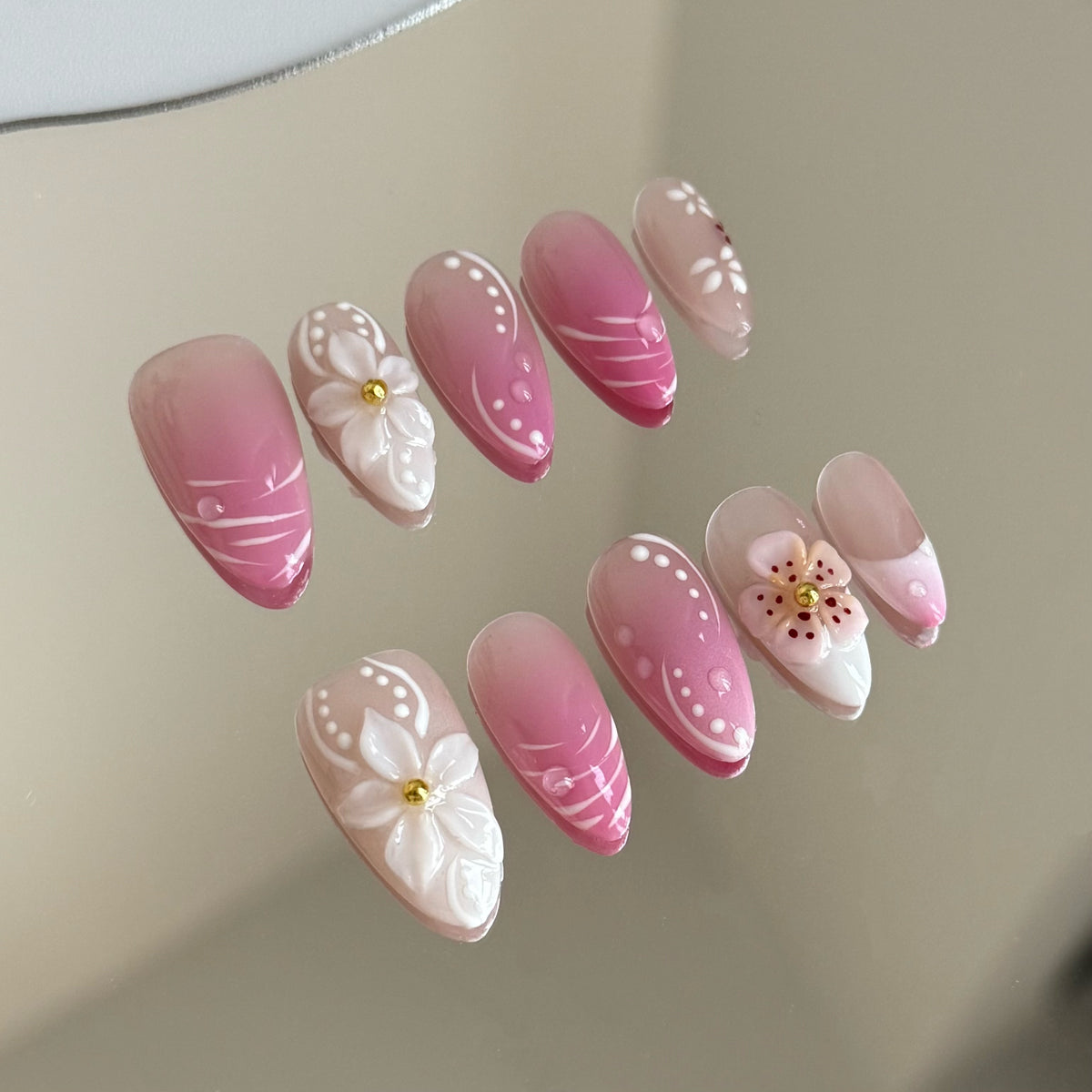 WHITE FLOWER-3D FLOWER TEN PIECES OF HANDCRAFTED PRESS ON NAIL