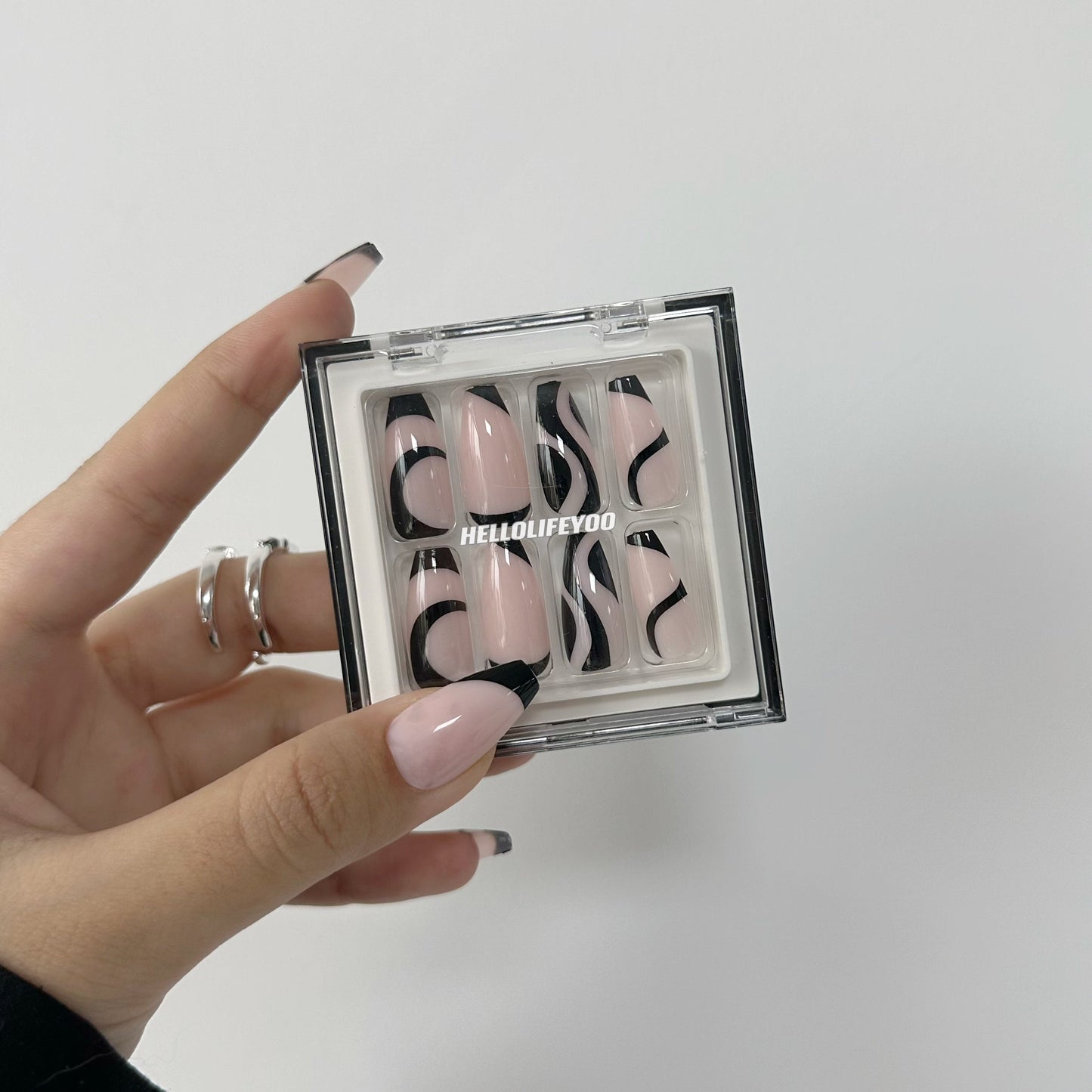 AFTER DARK - 28 PCS