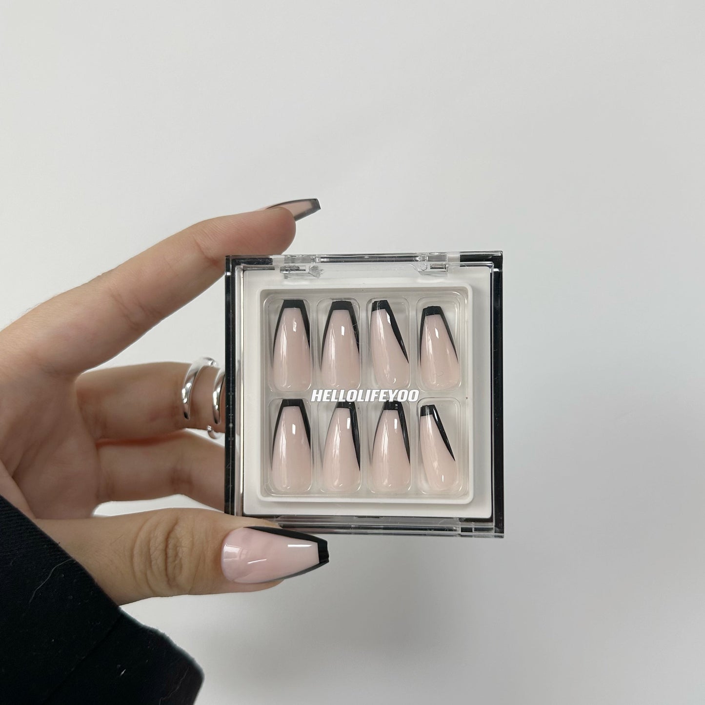 MINIMALISM - 28 PCS