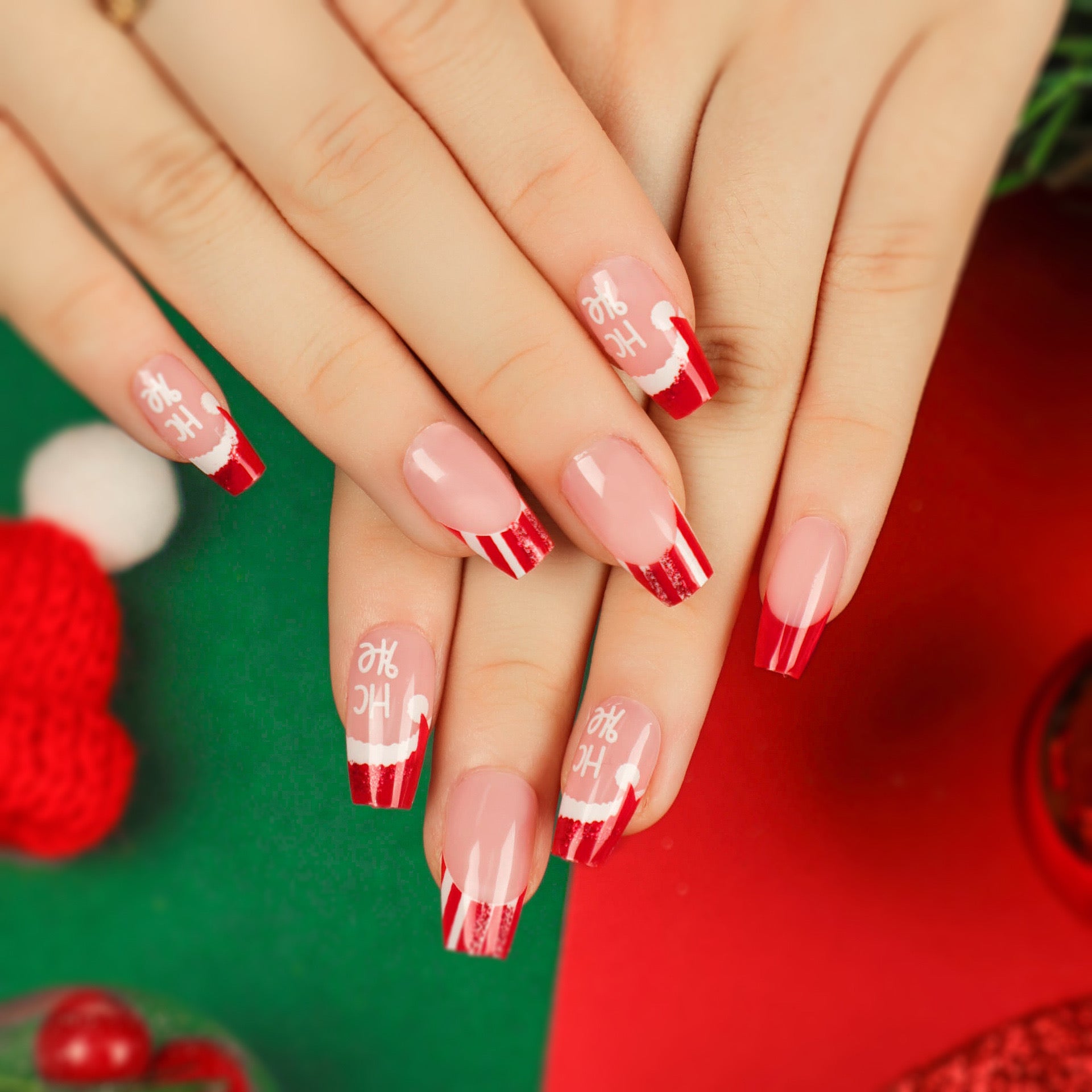 CHRISTMAS PRESS ON NAILS 24PCS