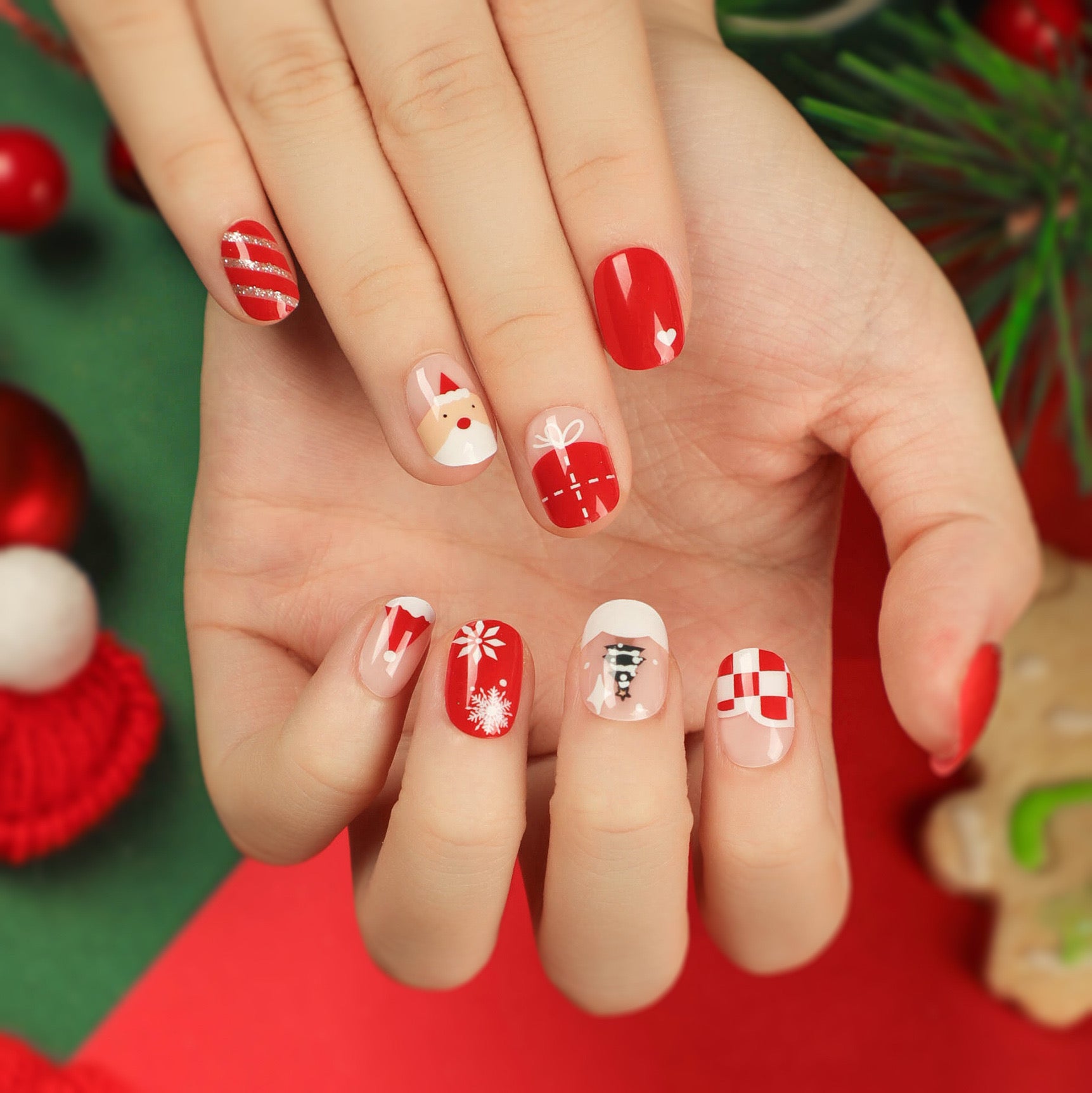 CHRISTMAS PRESS ON NAILS 24PCS