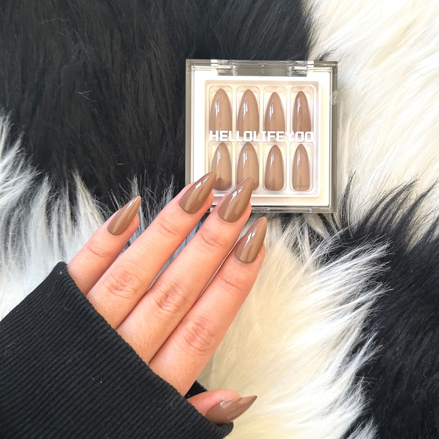 BRUNETTE - 28 PCS