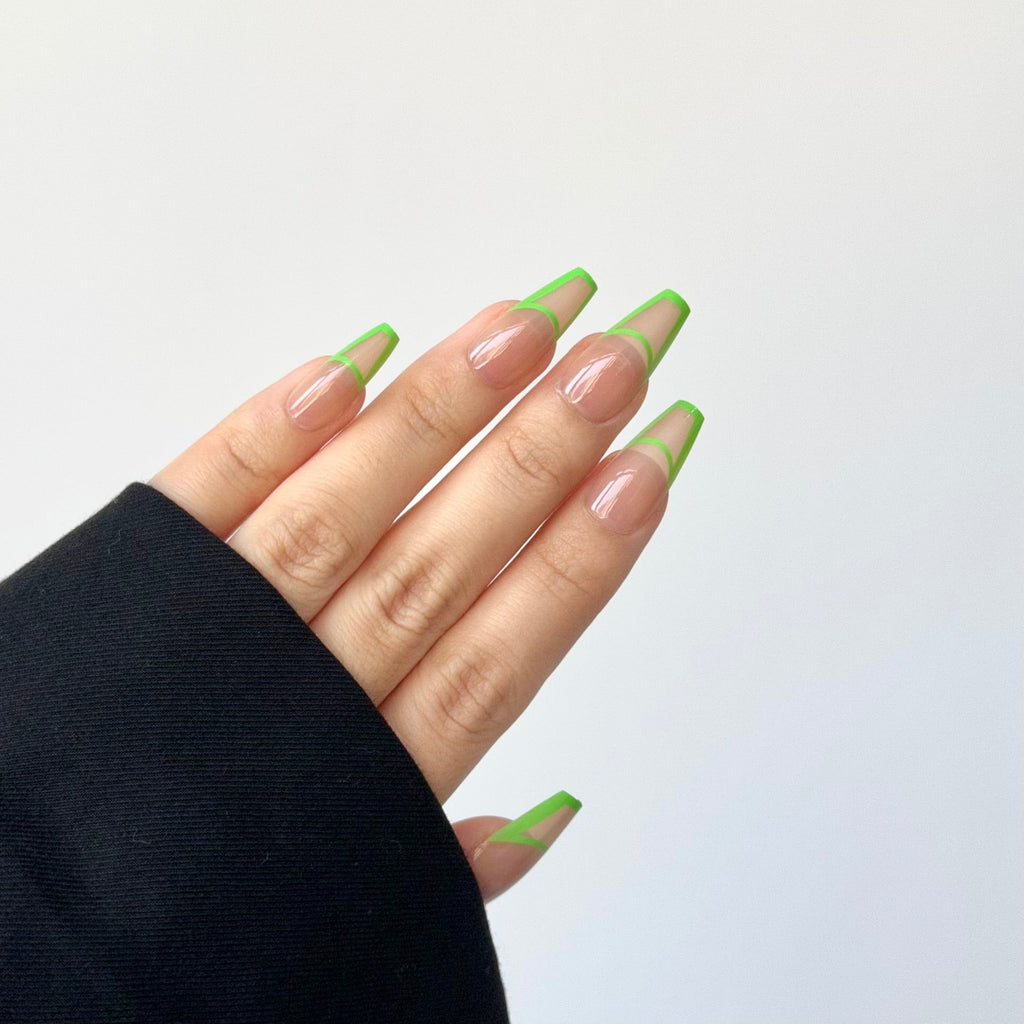 GREEN