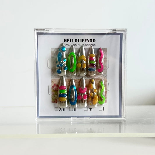 MONSTER ALIEN - TEN PIECES OF HANDCRAFTED PRESS ON NAIL