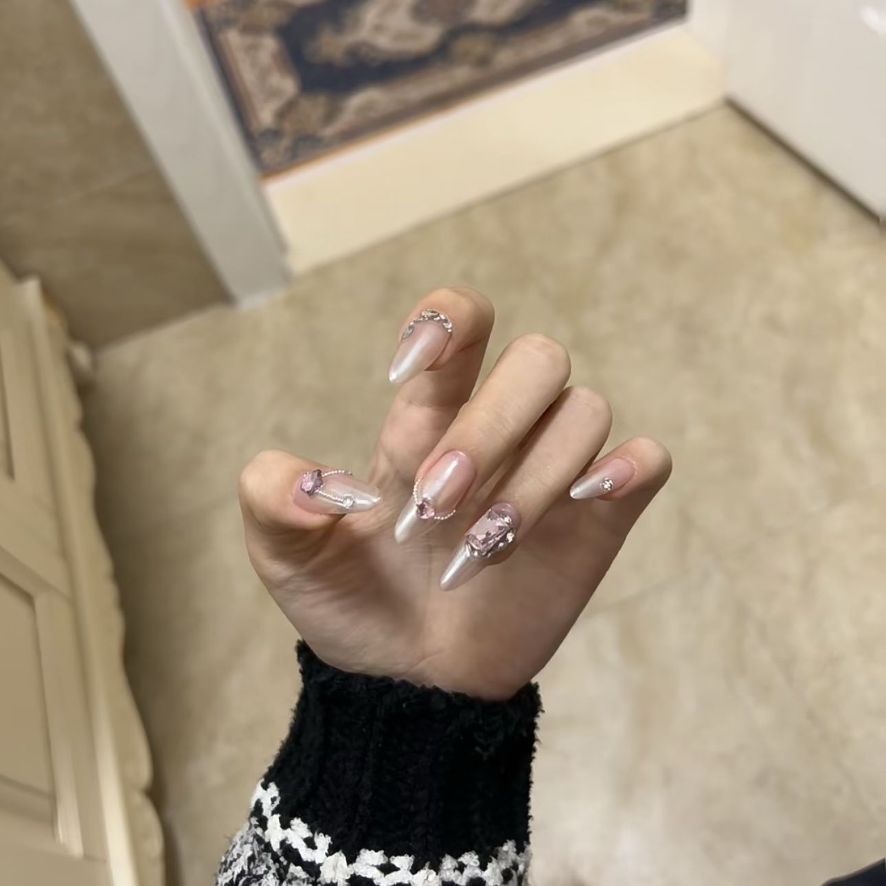 TEN PIECES OF HANDCRAFTED PRESS ON NAIL