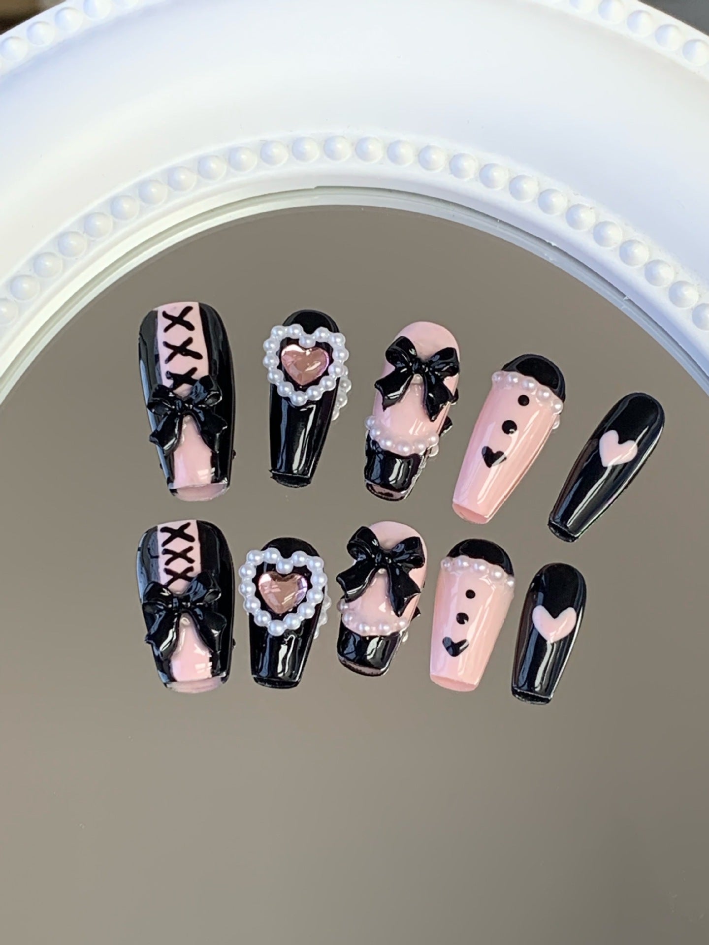 BLACK PINK PEACH HEART-TEN PIECES OF HANDCRAFTED PRESS ON NAIL