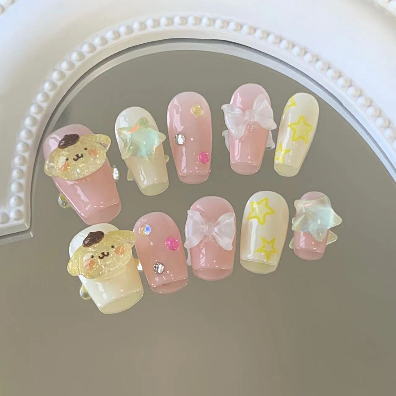 POM POM PURIN -TEN PIECES OF HANDCRAFTED PRESS ON NAIL