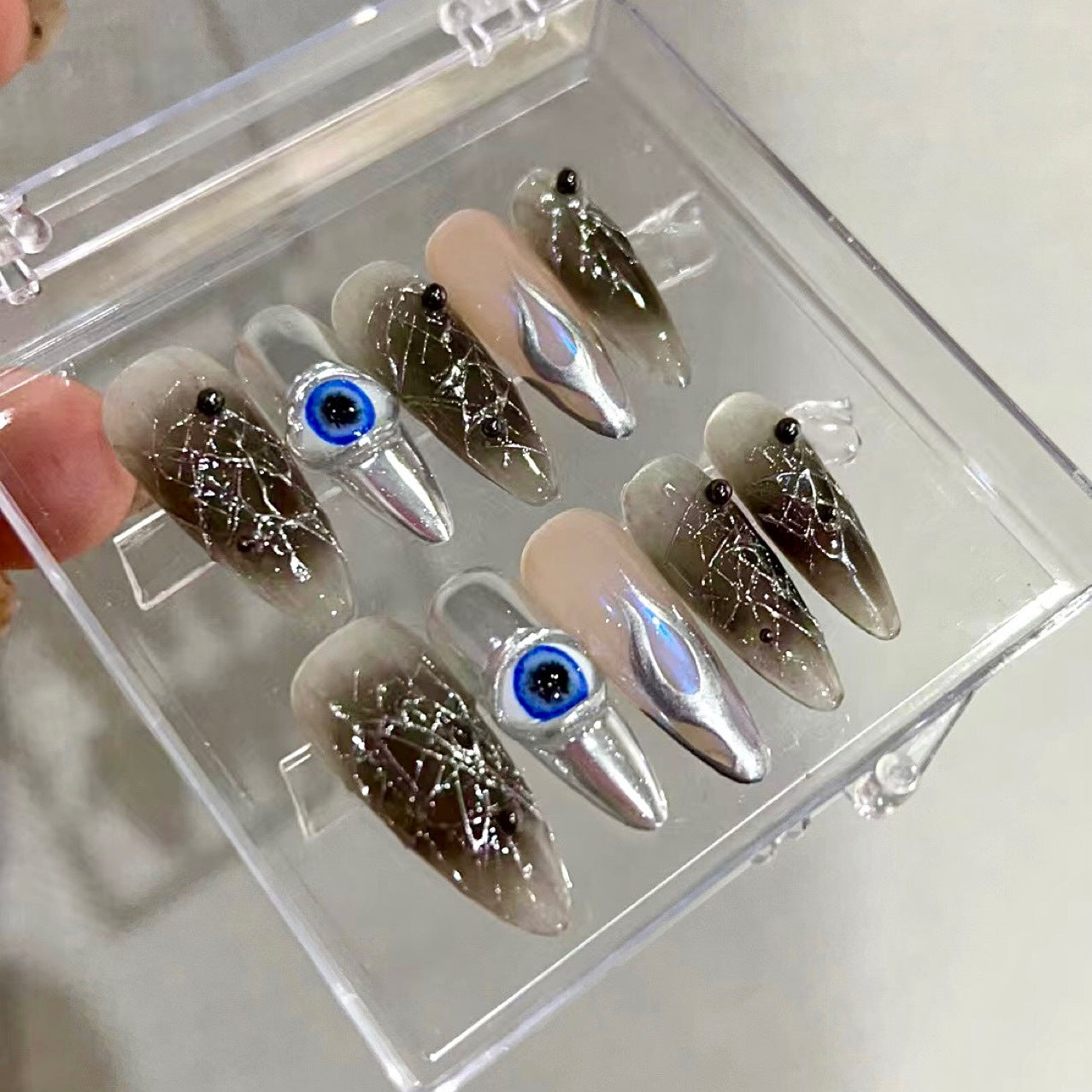 TEN PIECES OF HANDCRAFTED PRESS ON NAIL